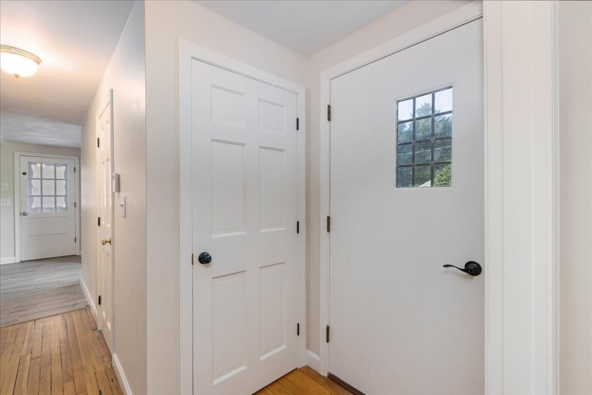 Single Family Residence at 7 Scott Hill Rd, Ipswich MA 01938, photo 23 of 41
