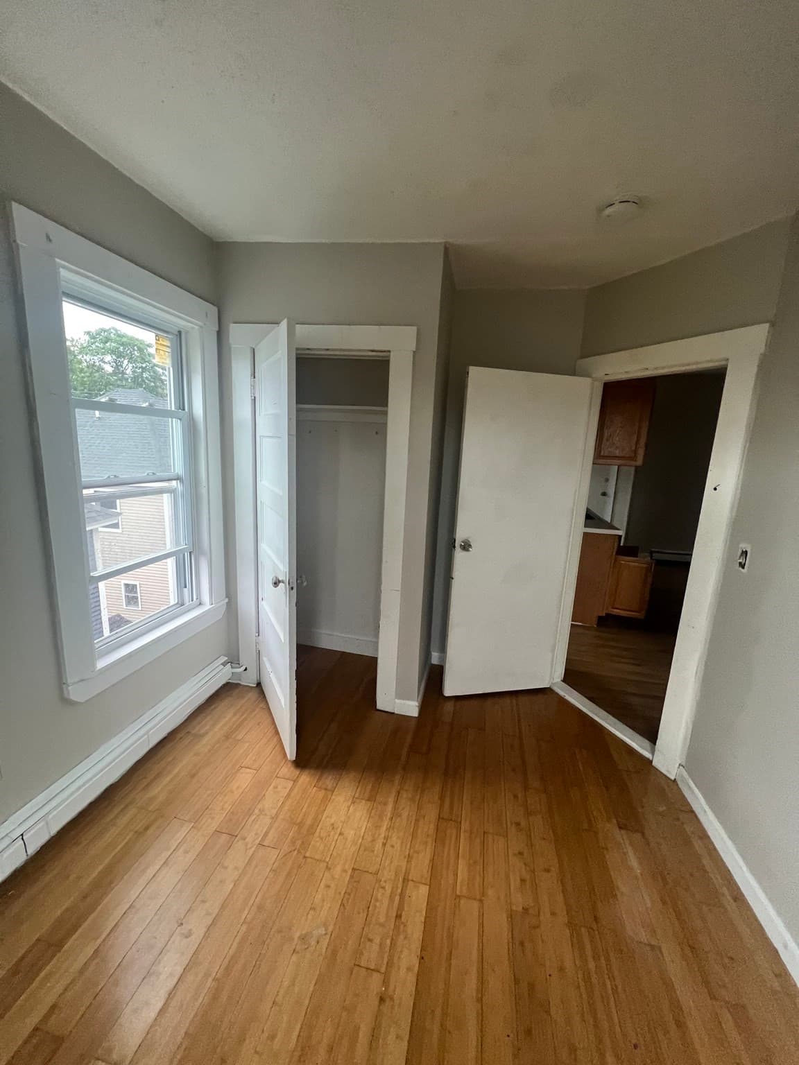 3 Family at 10 Rockdale Ave, Lowell MA 01854, Lowell, photo 30 of 36