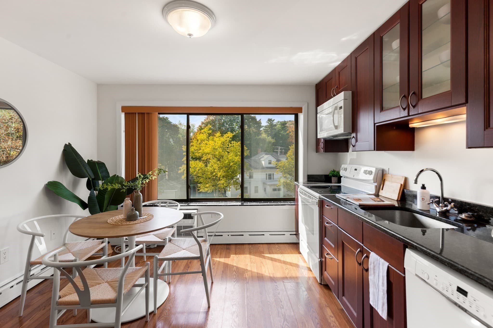 Condominium at 128 Pleasant St # 303, Arlington MA 02476, photo 8 of 29