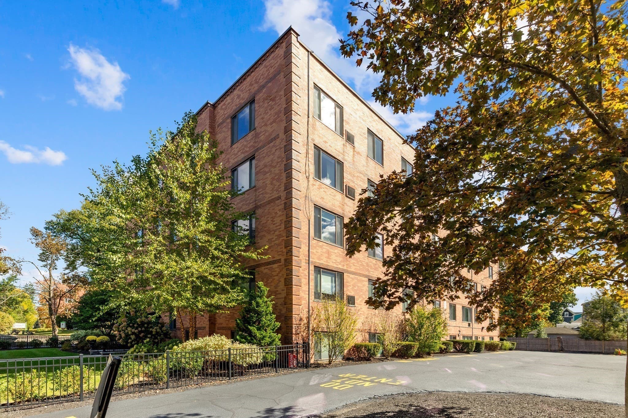 Condominium at 128 Pleasant St # 303, Arlington MA 02476, photo 25 of 29