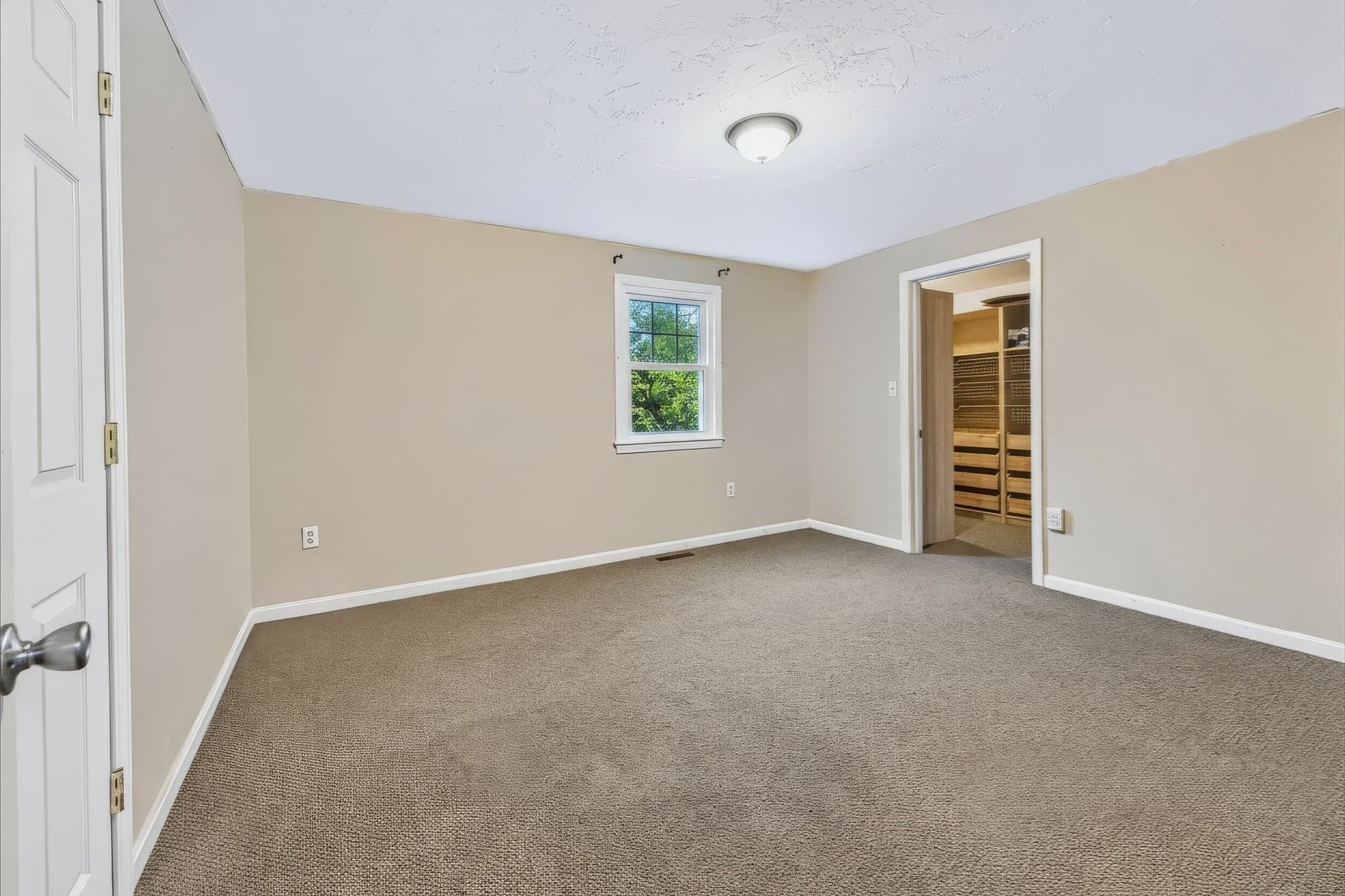 Single Family Residence at 20 Gover Rd, Millbury MA 01527, Millbury, photo 20 of 30