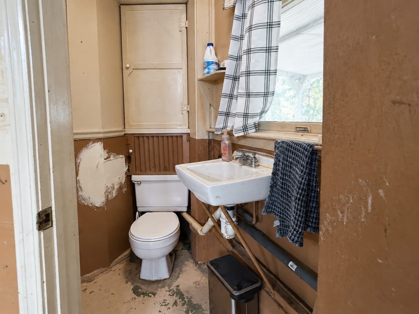 Single Family Residence at 54 Old Gilbertville Rd, Ware MA 01082, Ware, photo 24 of 28