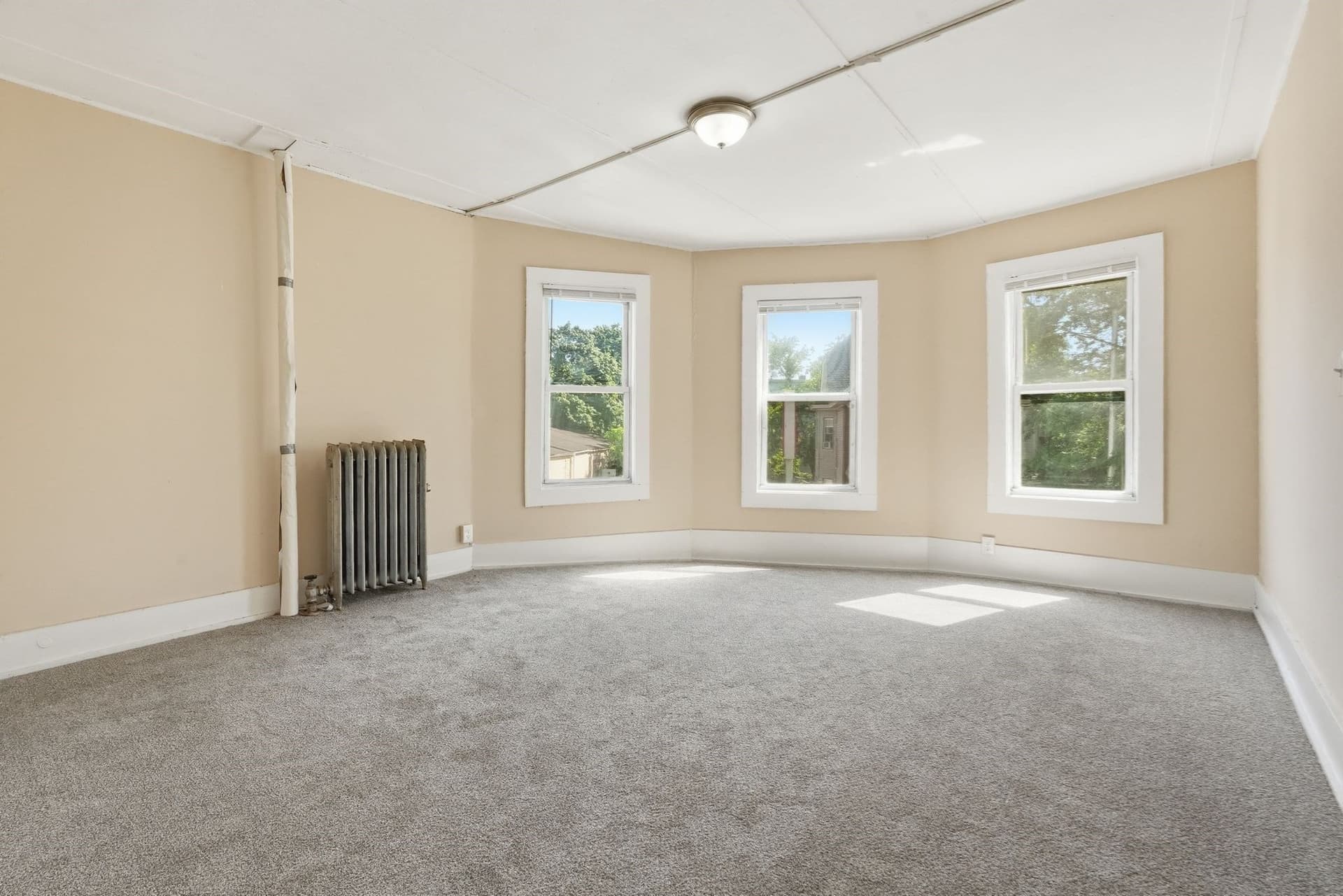 Apartment at 285 Belmont Ave # 3R, Springfield MA 01108, photo 9 of 18