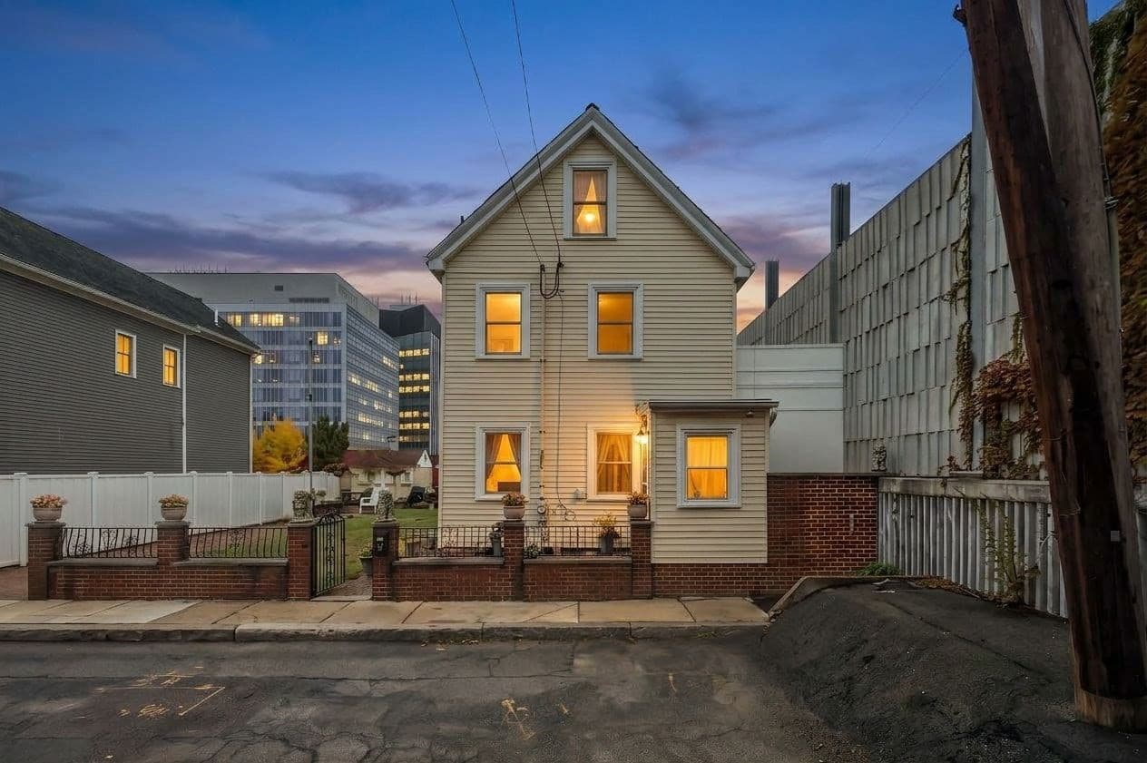 Single Family Residence at 40 Horace St, Somerville MA 02143, Somerville, photo 2 of 34