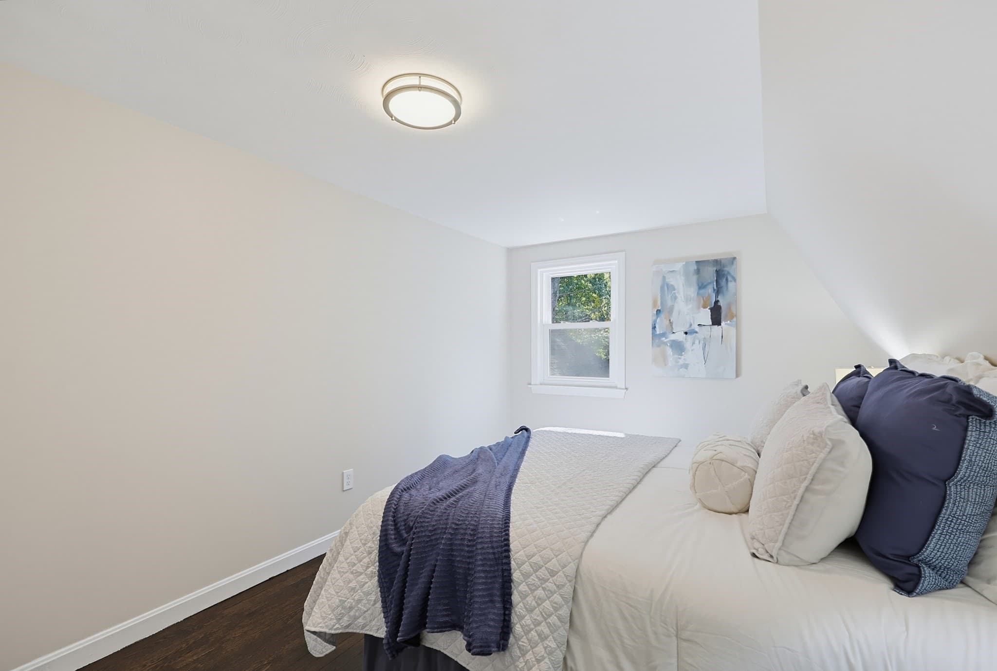 Single Family Residence at 127 Crescent Pl, Hanson MA 02341, photo 25 of 40