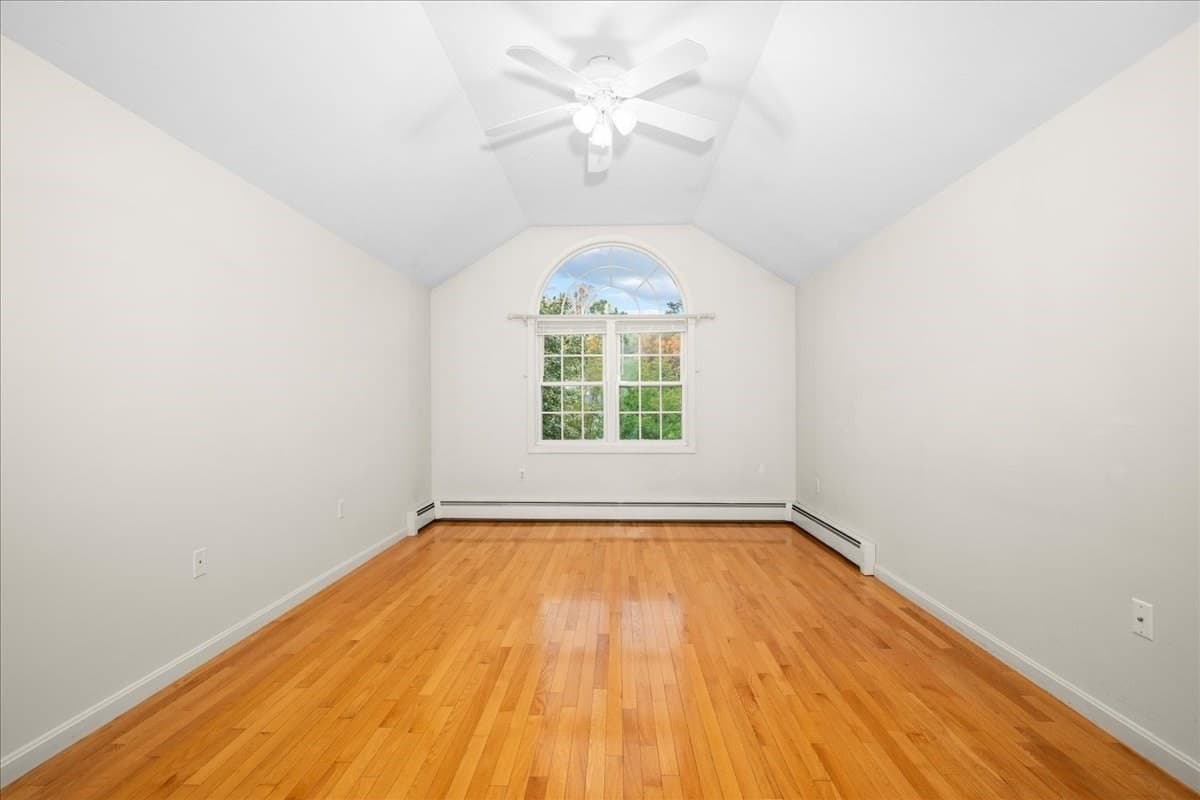 Single Family Residence at 2 Gwen Dr, Auburn MA 01501, photo 23 of 42