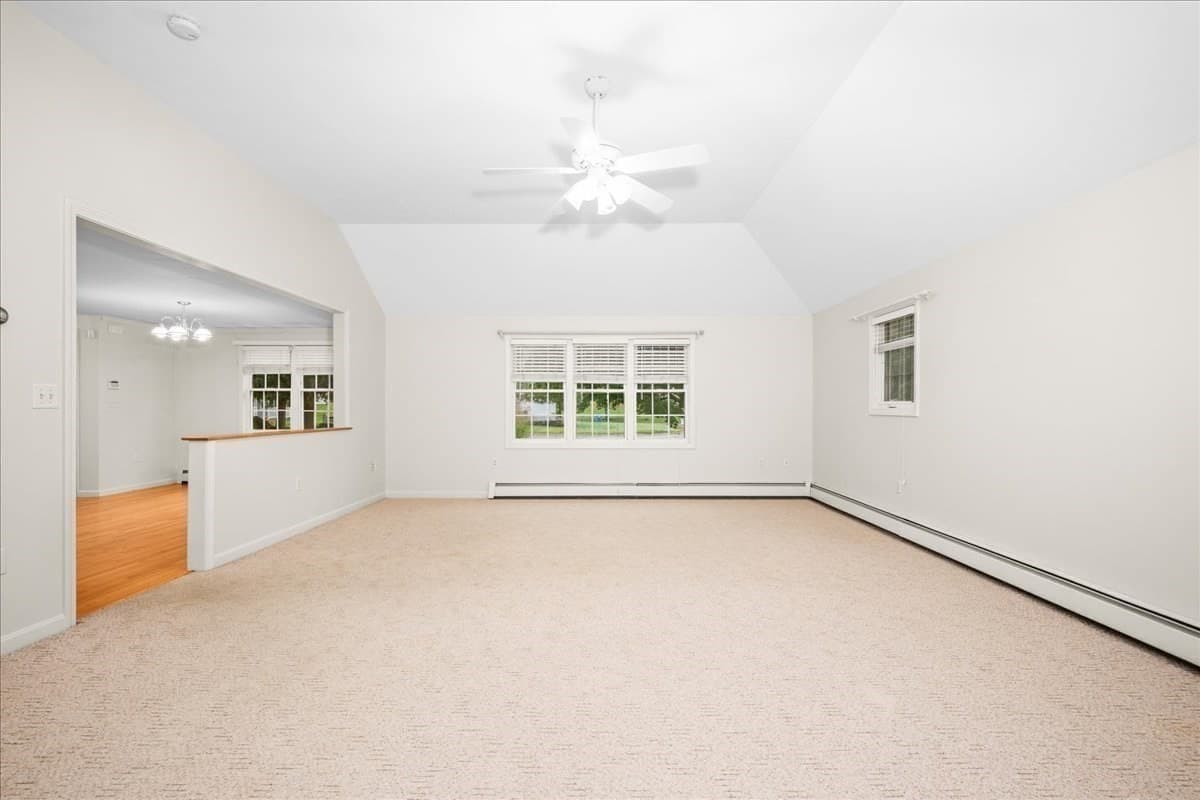 Single Family Residence at 2 Gwen Dr, Auburn MA 01501, photo 13 of 42