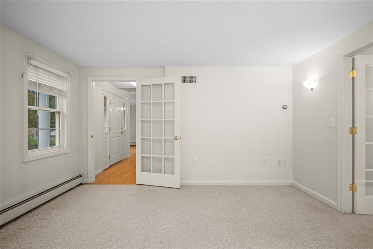 Single Family Residence at 2 Gwen Dr, Auburn MA 01501, photo 17 of 42