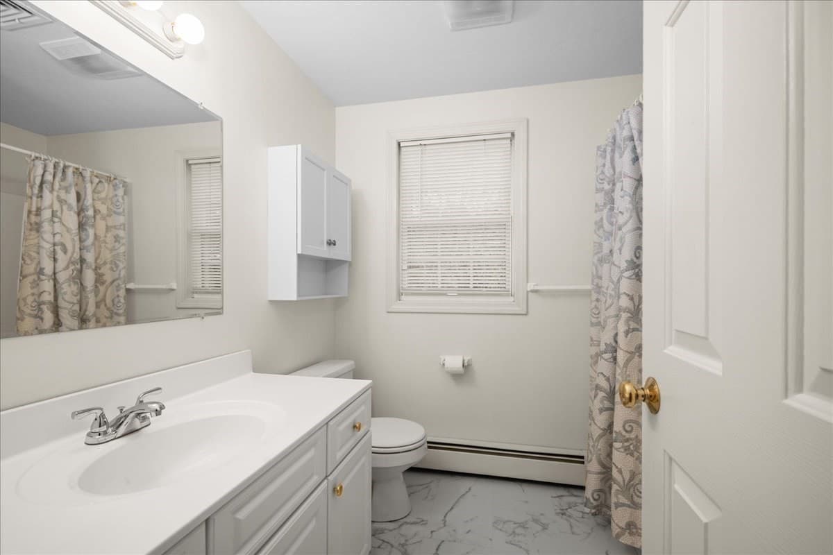 Single Family Residence at 2 Gwen Dr, Auburn MA 01501, photo 32 of 42