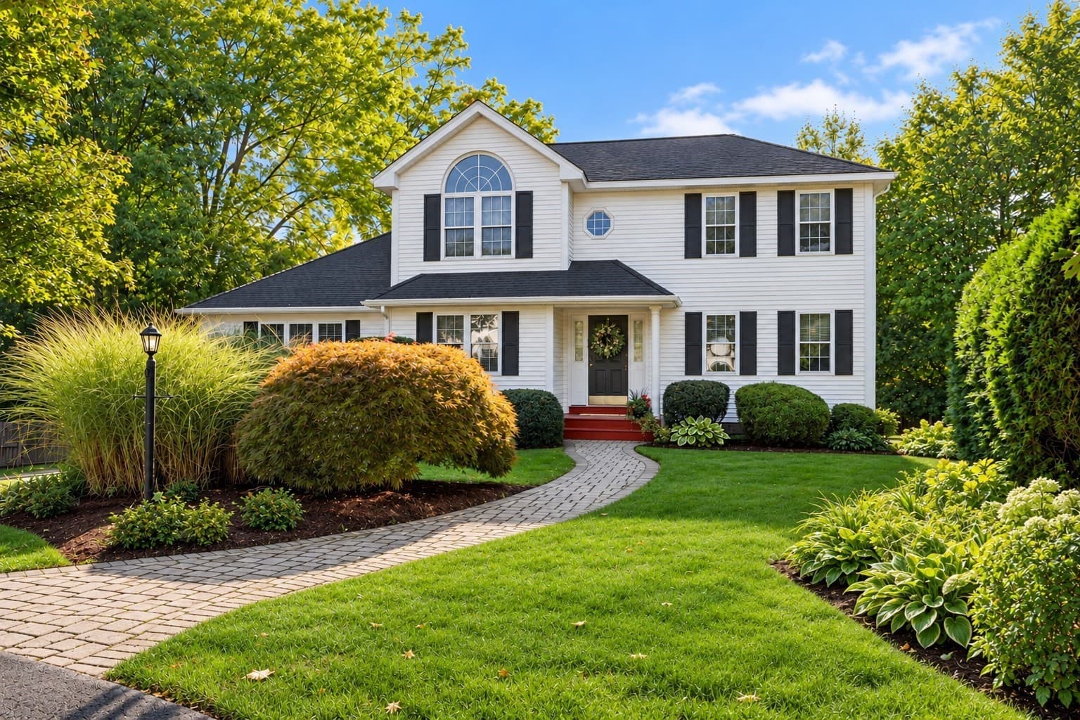 2 Gwen Dr, Auburn MA 01501