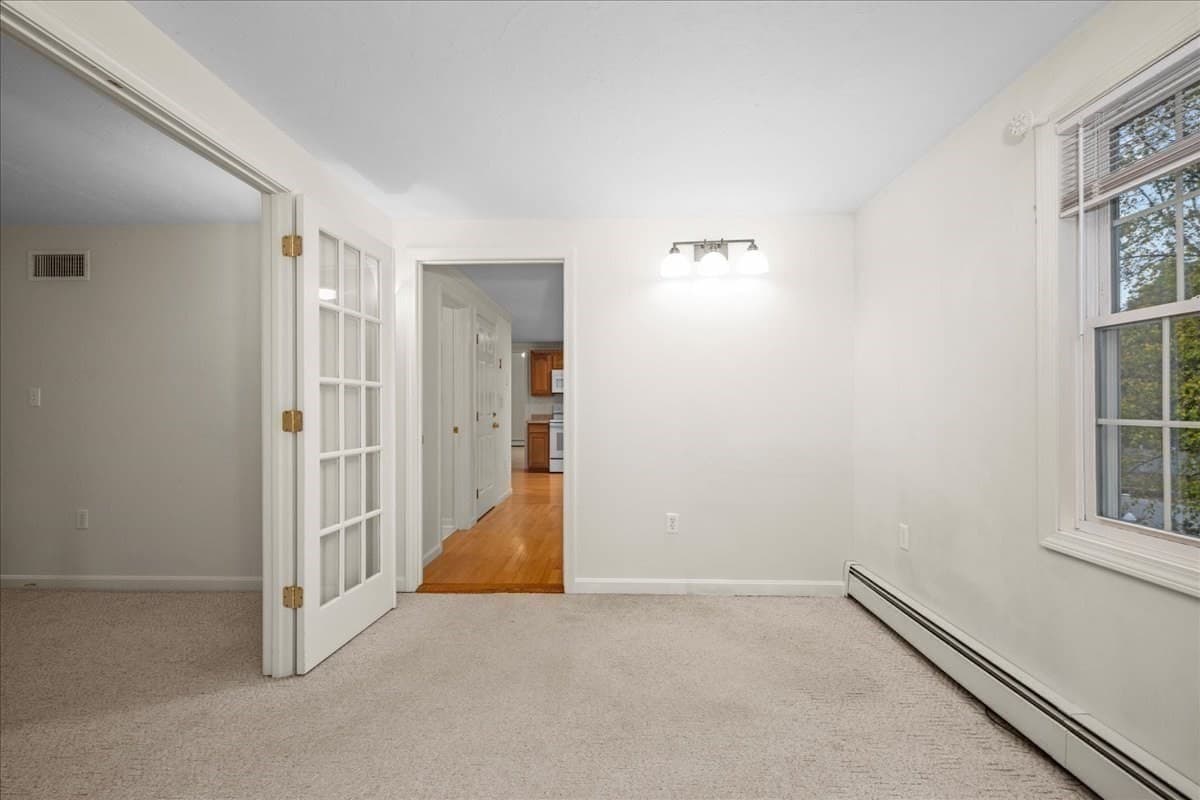 Single Family Residence at 2 Gwen Dr, Auburn MA 01501, photo 20 of 42