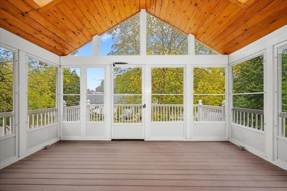 Single Family Residence at 2 Gwen Dr, Auburn MA 01501, photo 14 of 42
