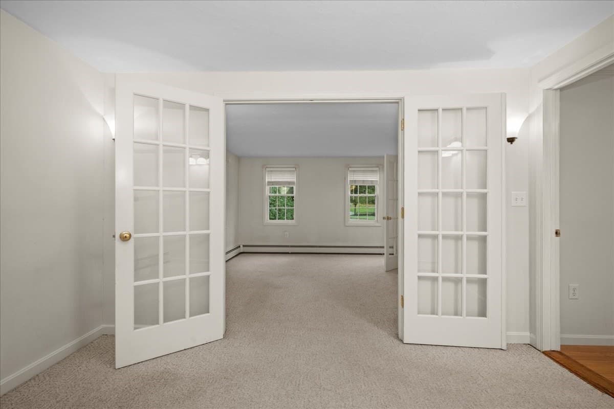 Single Family Residence at 2 Gwen Dr, Auburn MA 01501, photo 19 of 42