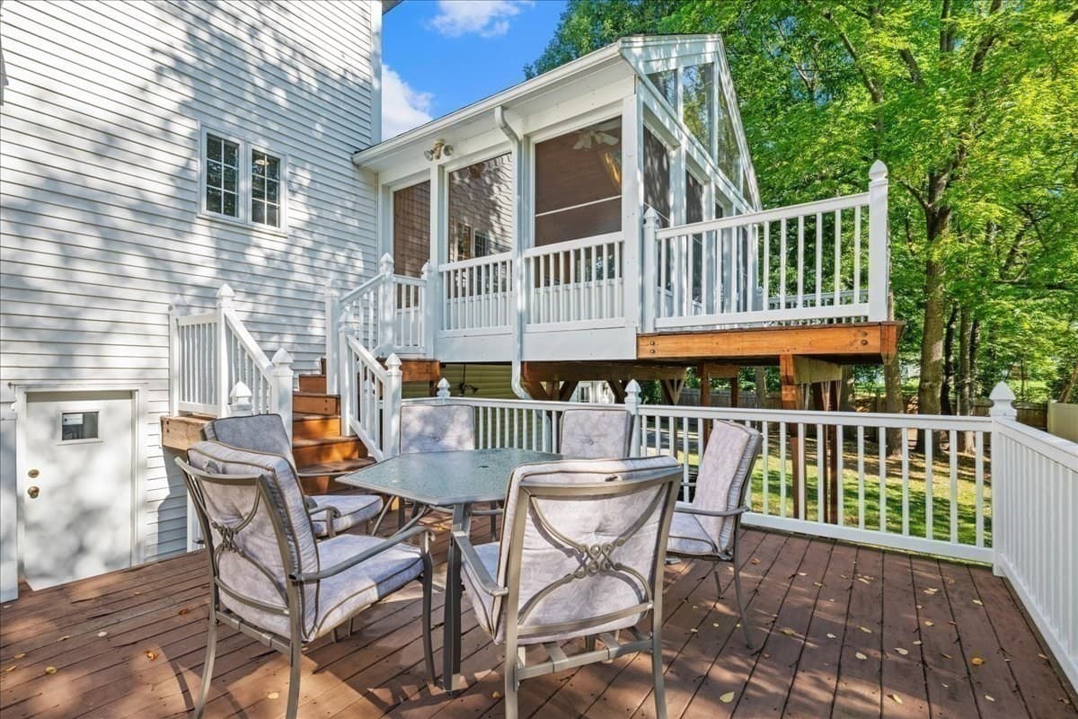 Single Family Residence at 2 Gwen Dr, Auburn MA 01501, photo 35 of 42