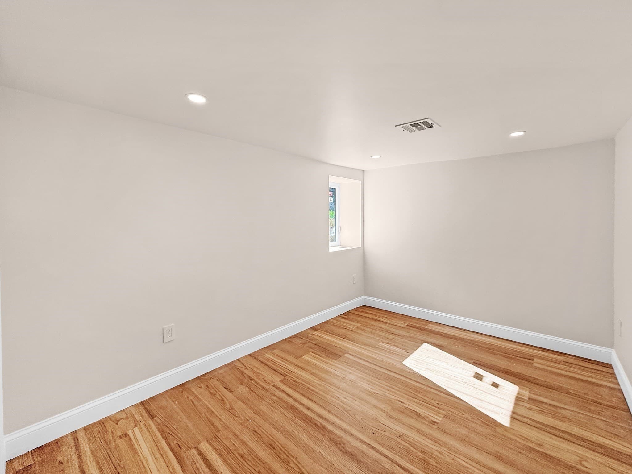 Single Family Residence at 44 Shore Rd, Waltham MA 02451, Waltham, photo 18 of 42