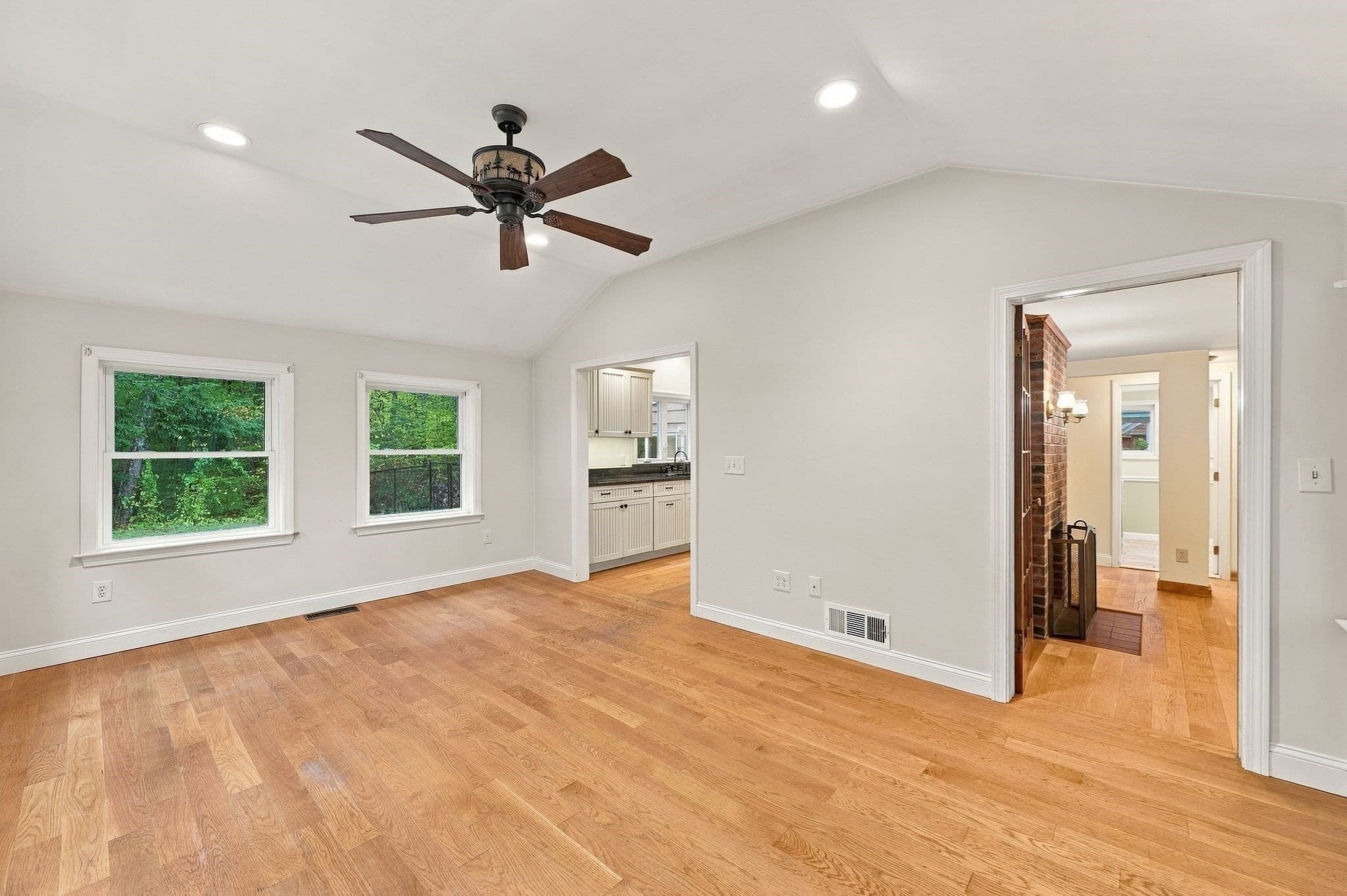 Single Family Residence at 154 Herrick Road, Boxford MA 01921, photo 4 of 41