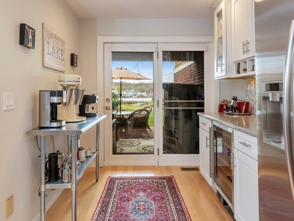 Condominium at 74 S Quinsigamond Ave # 7, Shrewsbury MA 01545, Shrewsbury, photo 7 of 39