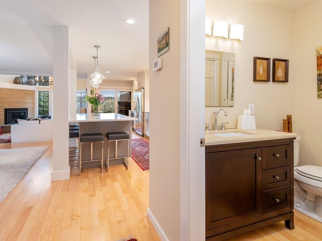 Condominium at 74 S Quinsigamond Ave # 7, Shrewsbury MA 01545, Shrewsbury, photo 3 of 39