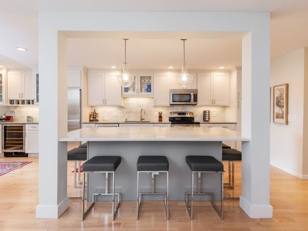 Condominium at 74 S Quinsigamond Ave # 7, Shrewsbury MA 01545, Shrewsbury, photo 9 of 39