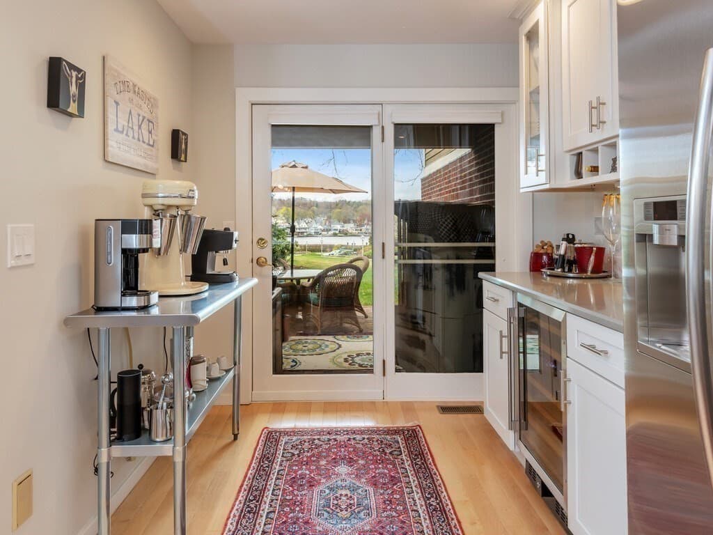 Condominium at 74 S Quinsigamond Ave # 7, Shrewsbury MA 01545, photo 8 of 39