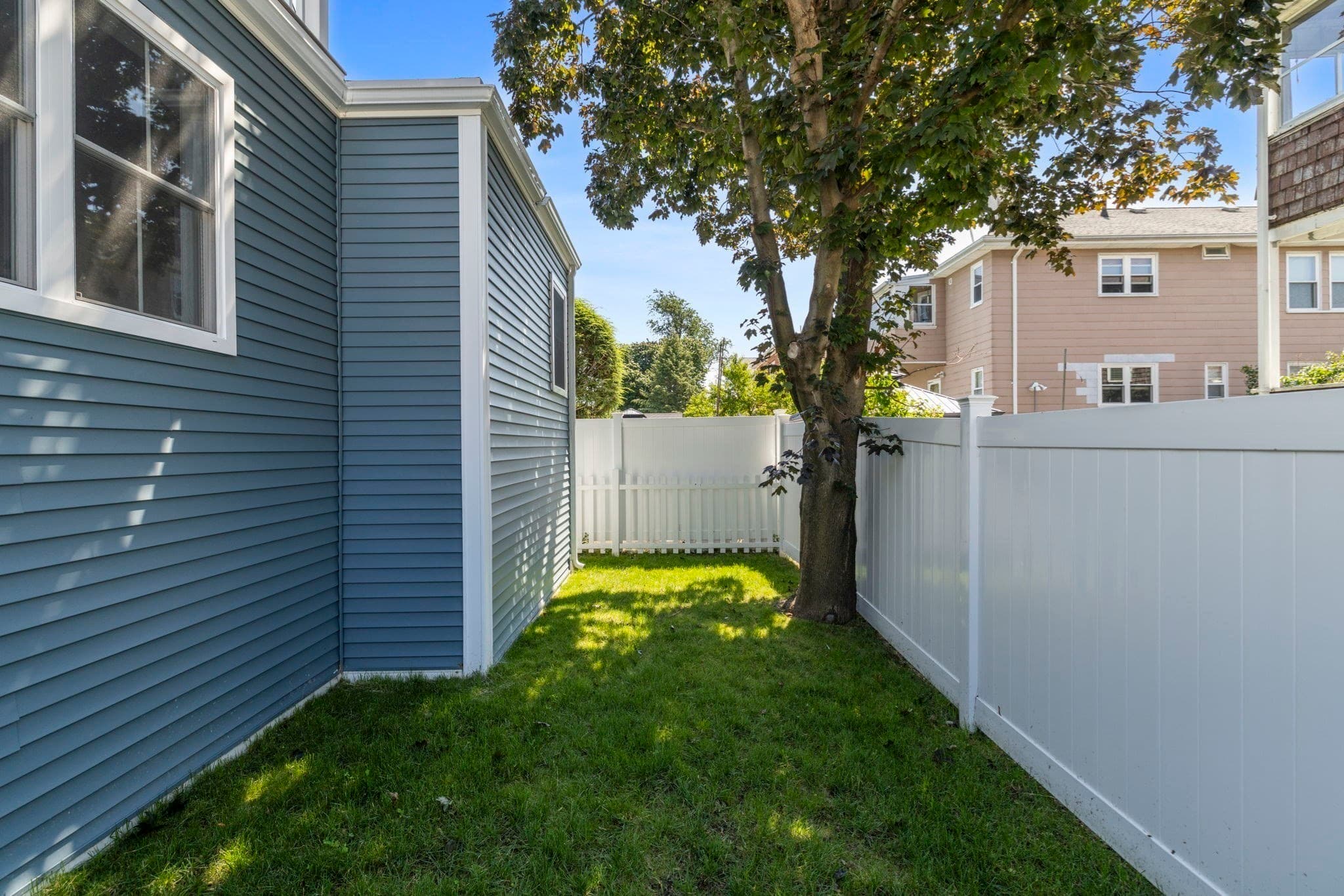 Condominium at 122 Woodruff Ave # 122, Medford MA 02155, Medford, photo 27 of 32