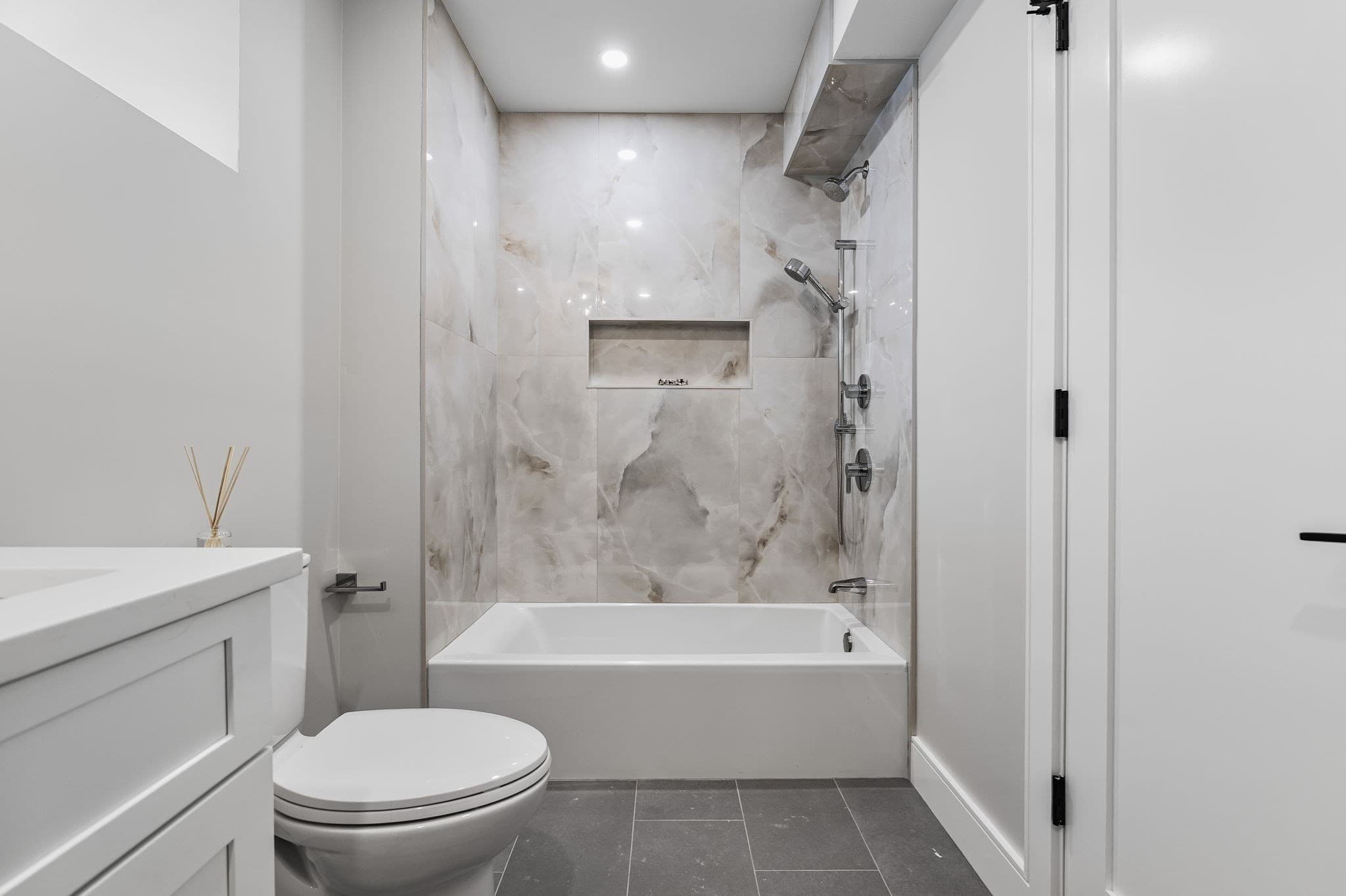 Condominium at 122 Woodruff Ave # 122, Medford MA 02155, Medford, photo 25 of 32