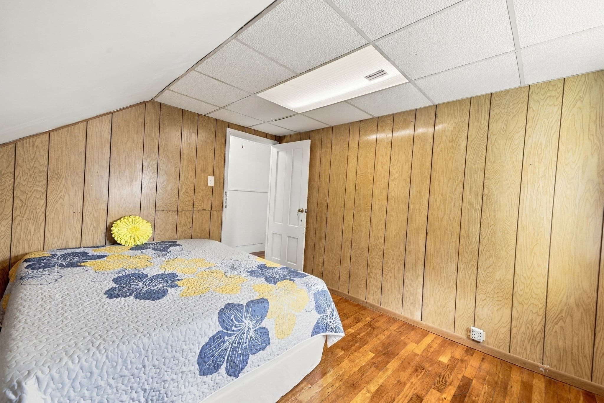 Single Family Residence at 125 Maywood St, Worcester MA 01603, Worcester, photo 30 of 42
