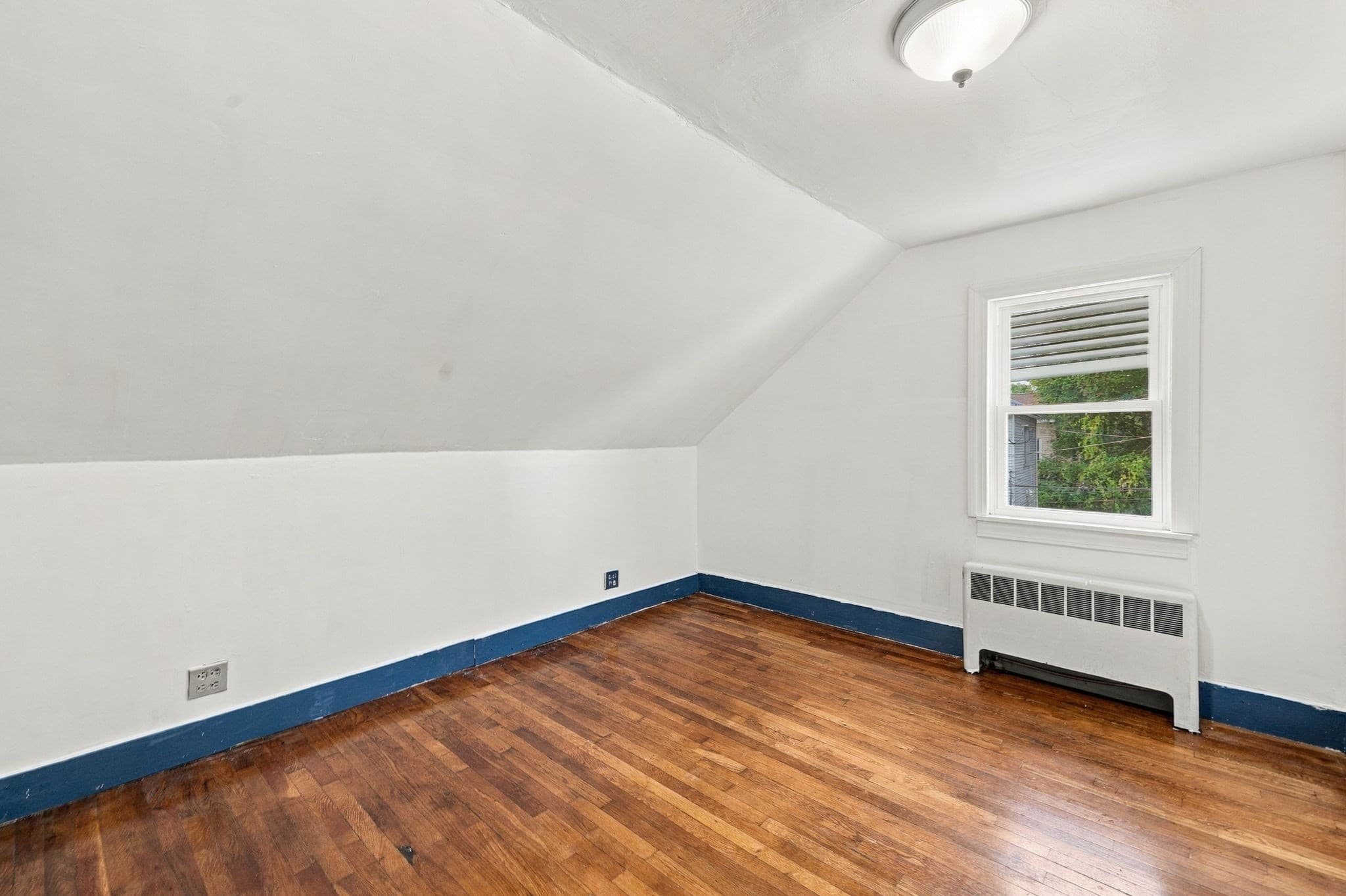 Single Family Residence at 125 Maywood St, Worcester MA 01603, Worcester, photo 25 of 42