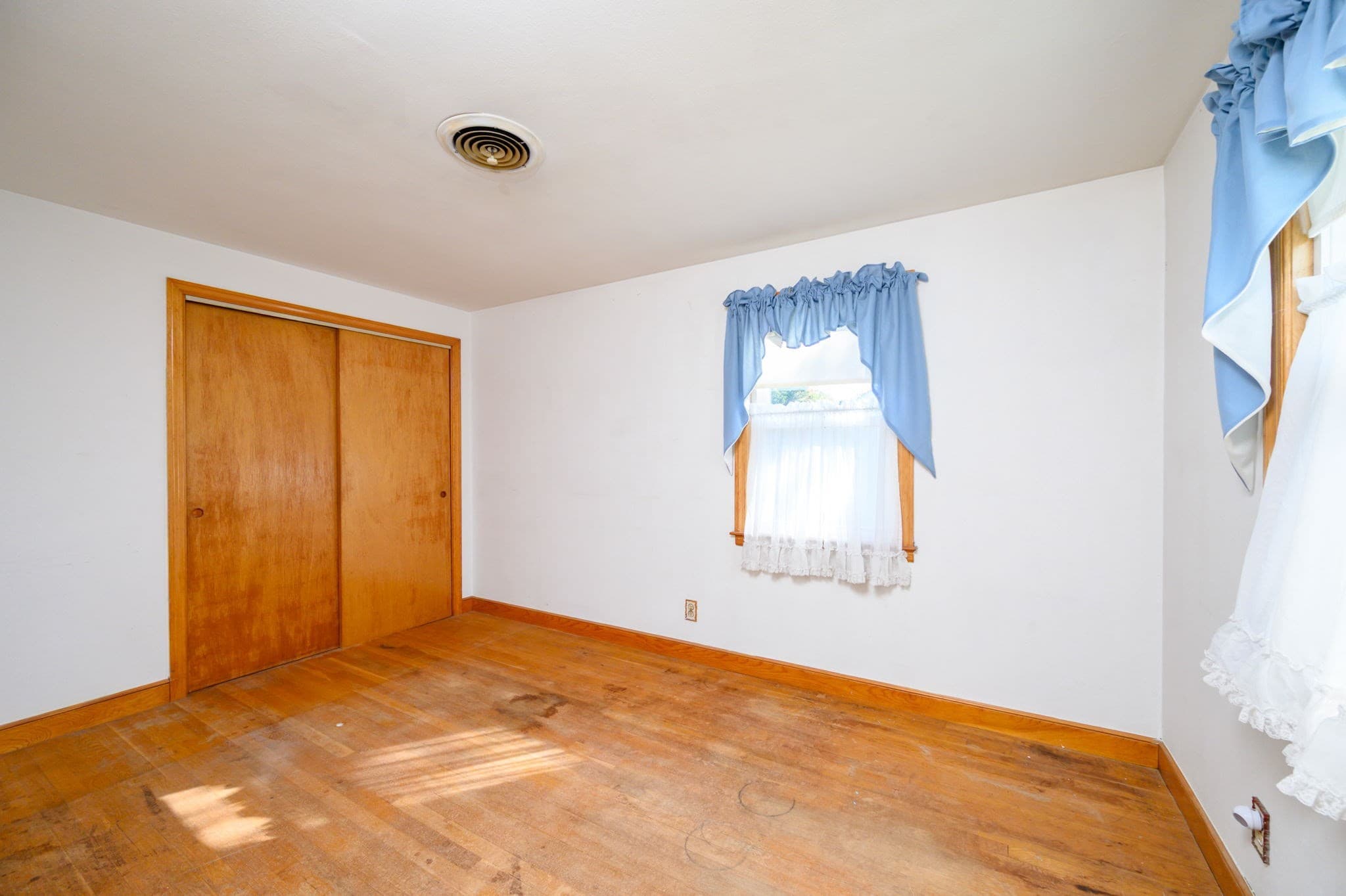 Single Family Residence at 13 Hemlock Rd, Hingham MA 02043, Hingham, photo 17 of 33