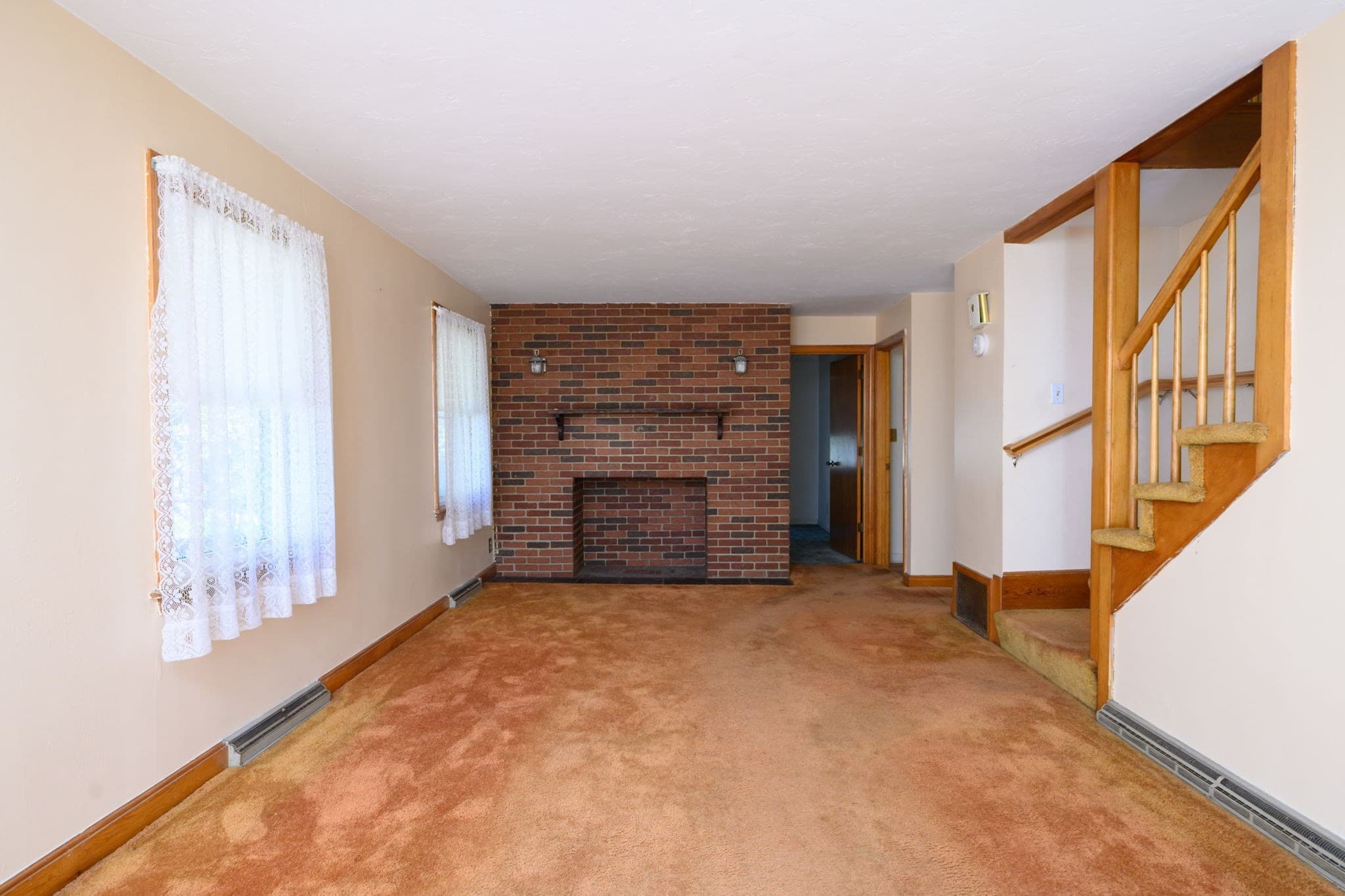 Single Family Residence at 13 Hemlock Rd, Hingham MA 02043, Hingham, photo 3 of 33
