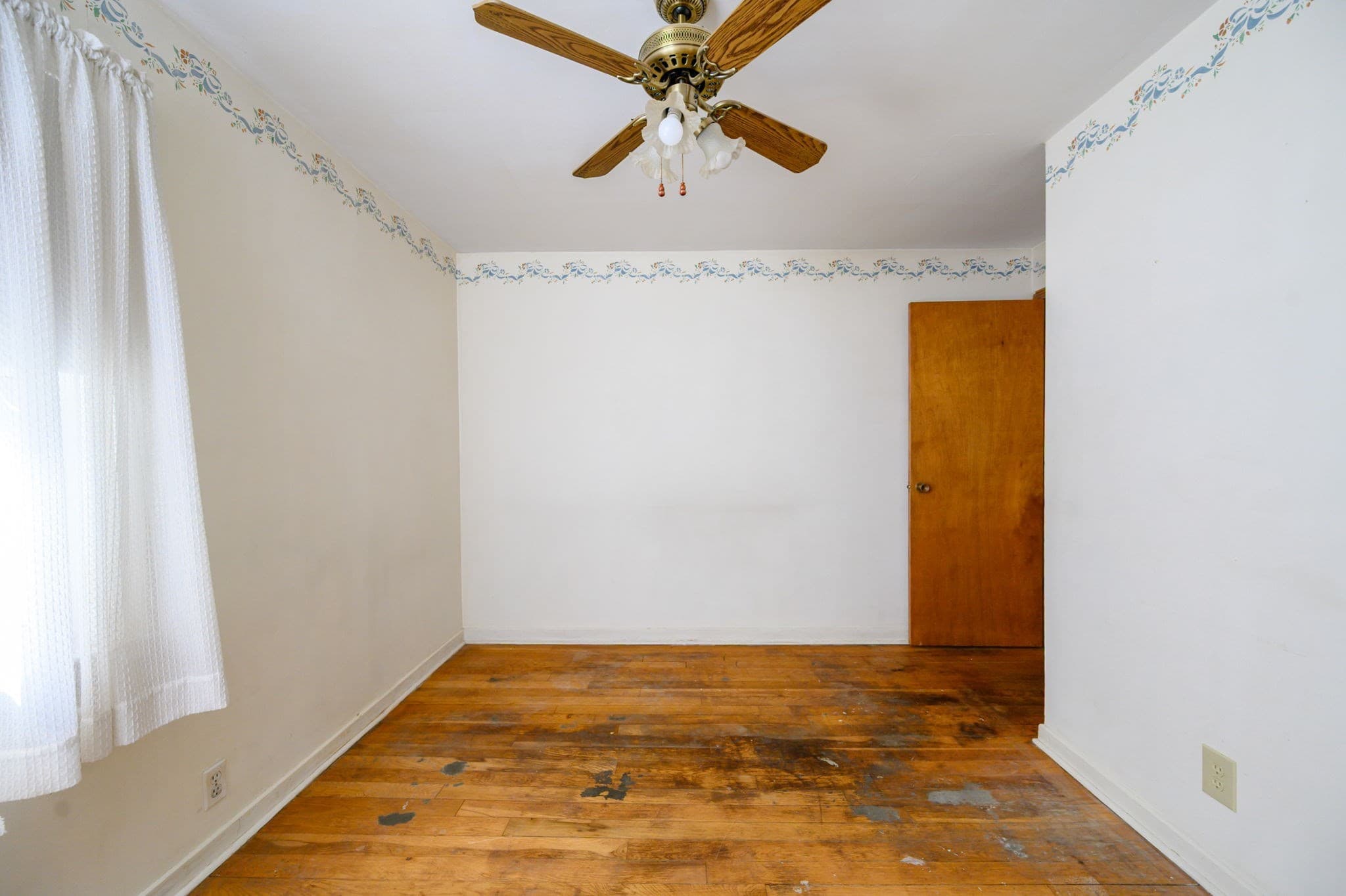 Single Family Residence at 13 Hemlock Rd, Hingham MA 02043, Hingham, photo 15 of 33