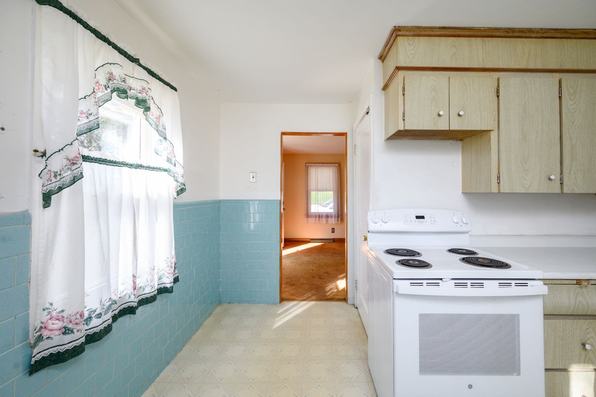 Single Family Residence at 13 Hemlock Rd, Hingham MA 02043, Hingham, photo 11 of 33
