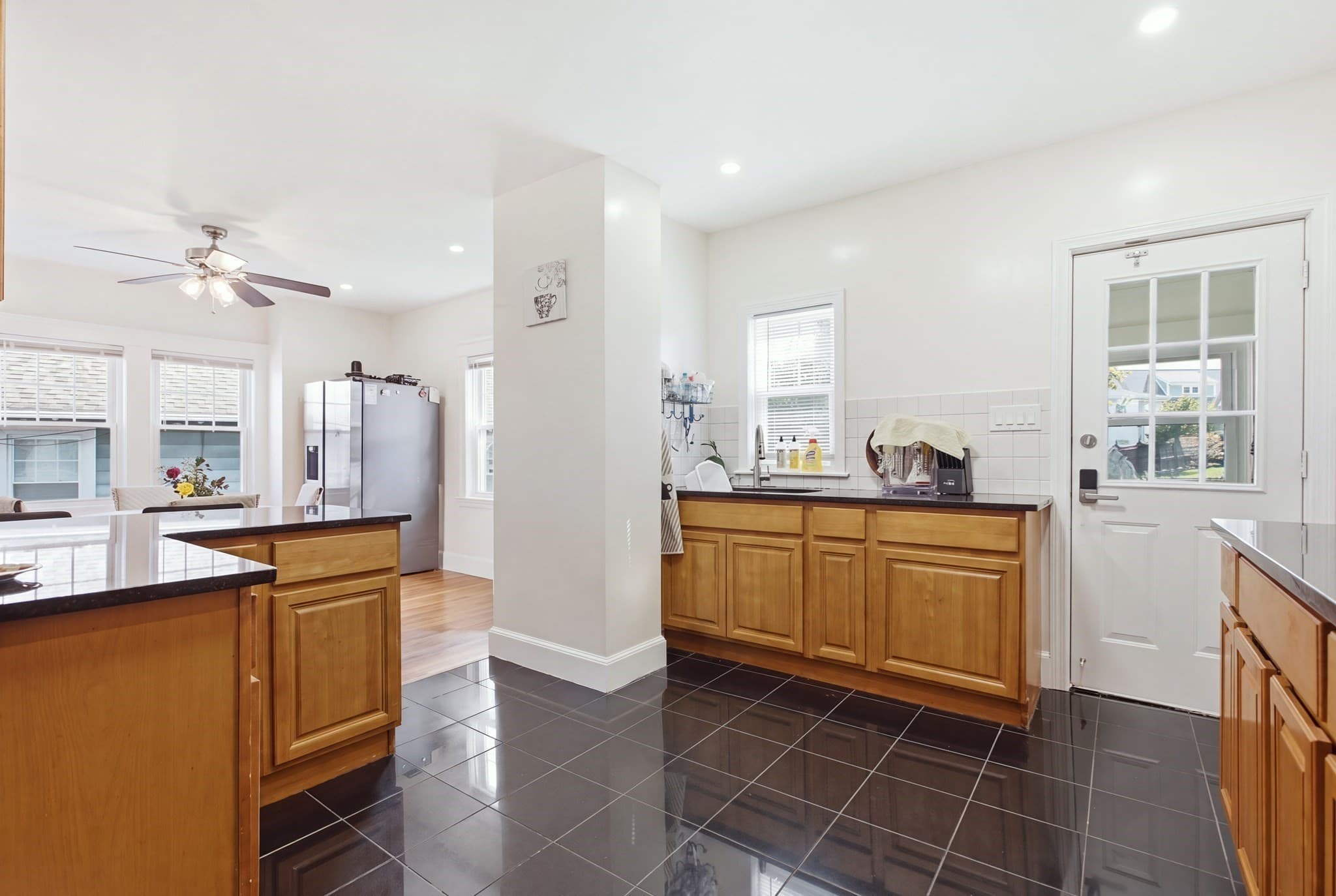 Single Family Residence at 18 Pope St, Quincy MA 02171, Quincy, photo 12 of 33