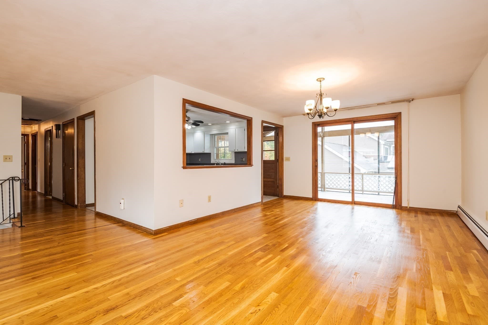 Single Family Residence at 31 Towne Crest Drive, Stoneham MA 02180, Stoneham, photo 14 of 42