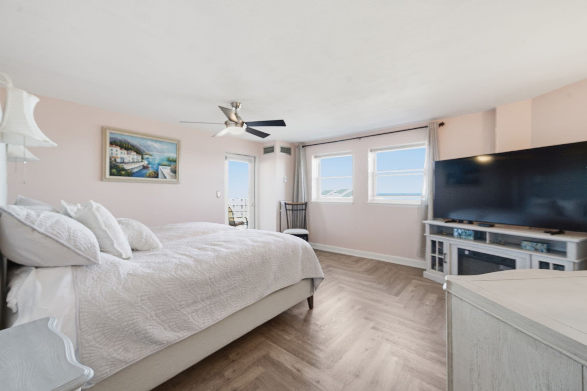 Condominium at 9 Park Ave # 517, Hull MA 02045, Hull, photo 13 of 21