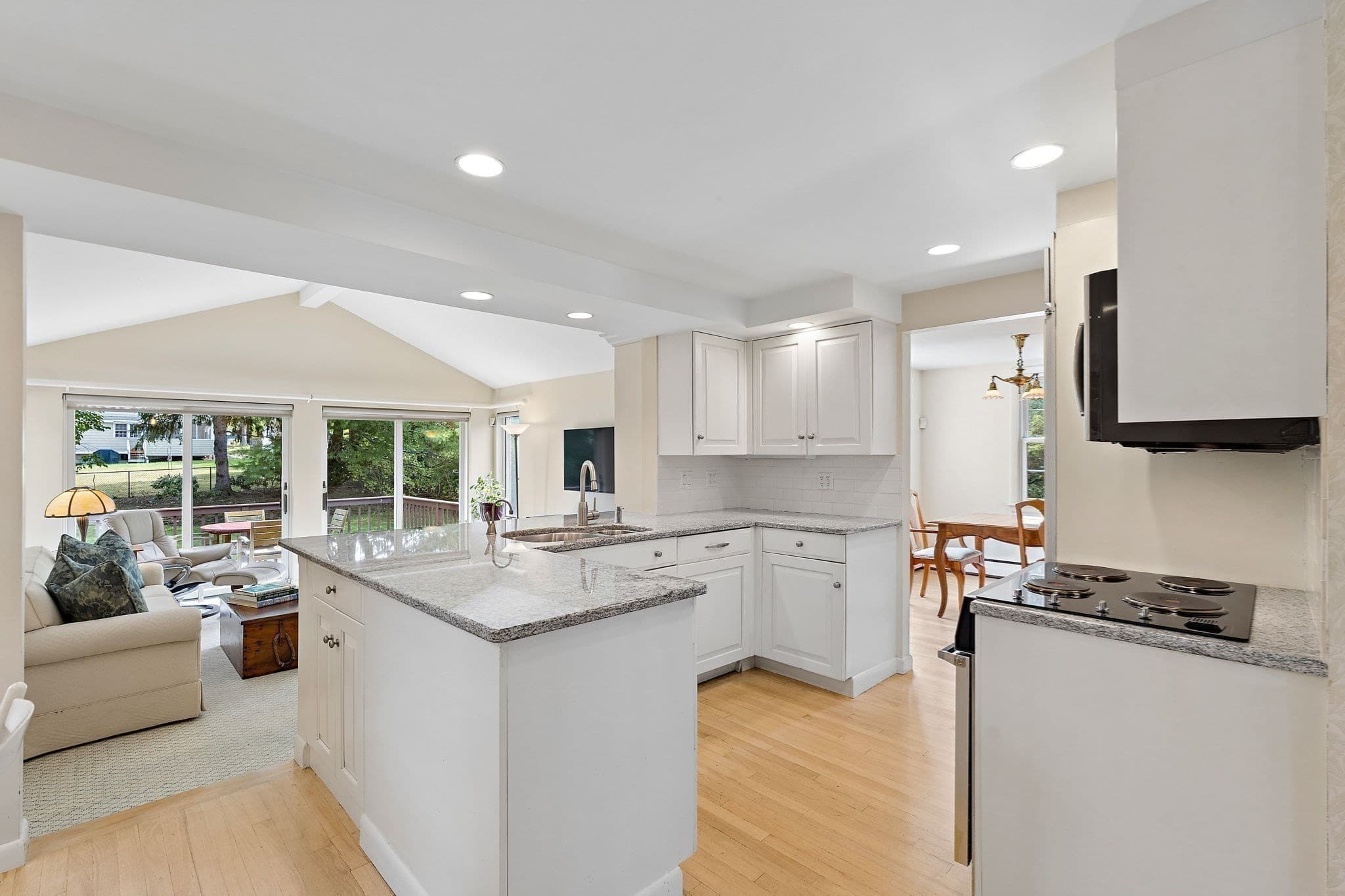 Single Family Residence at 21 Tanglewood Road, Needham MA 02494, photo 13 of 42