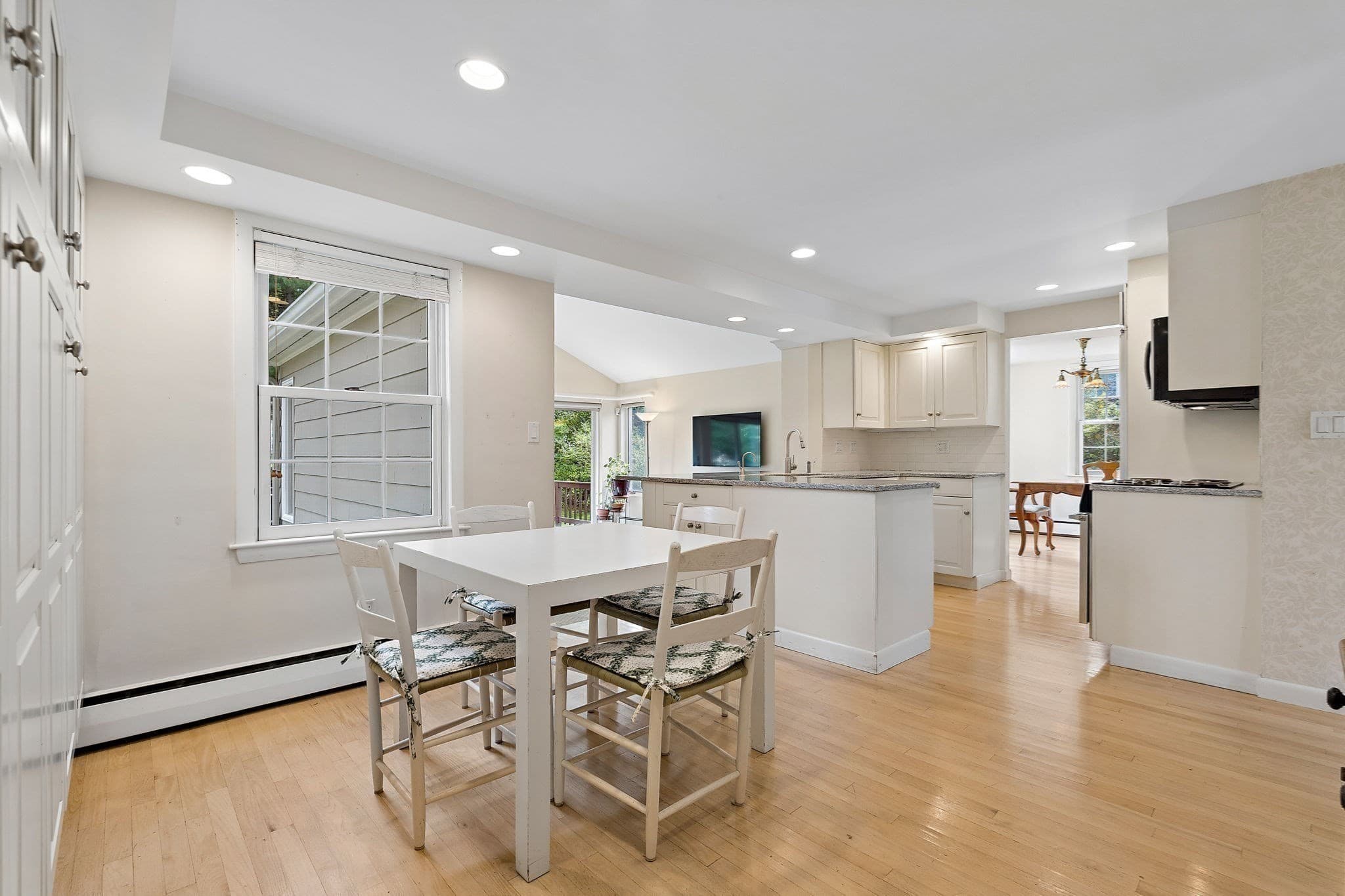 Single Family Residence at 21 Tanglewood Road, Needham MA 02494, photo 12 of 42
