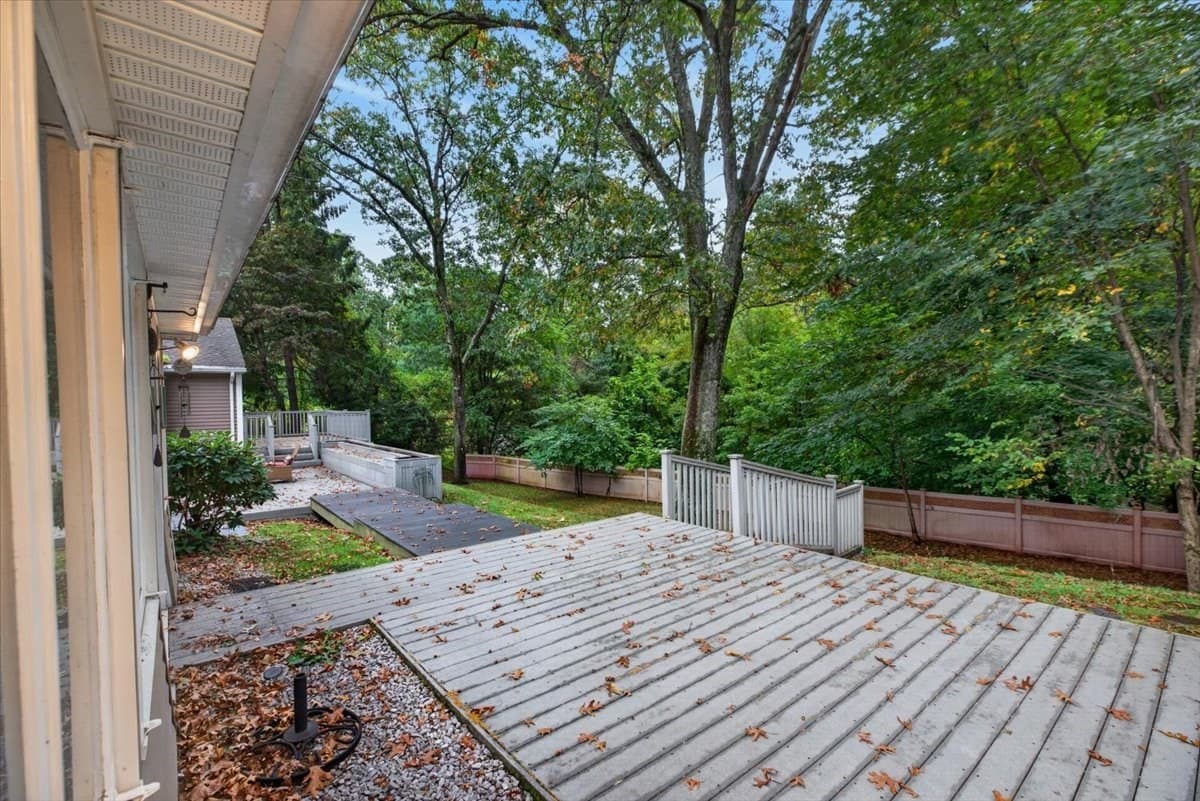 Single Family Residence at 25 Ridgeway Circle, Springfield MA 01118, photo 31 of 33