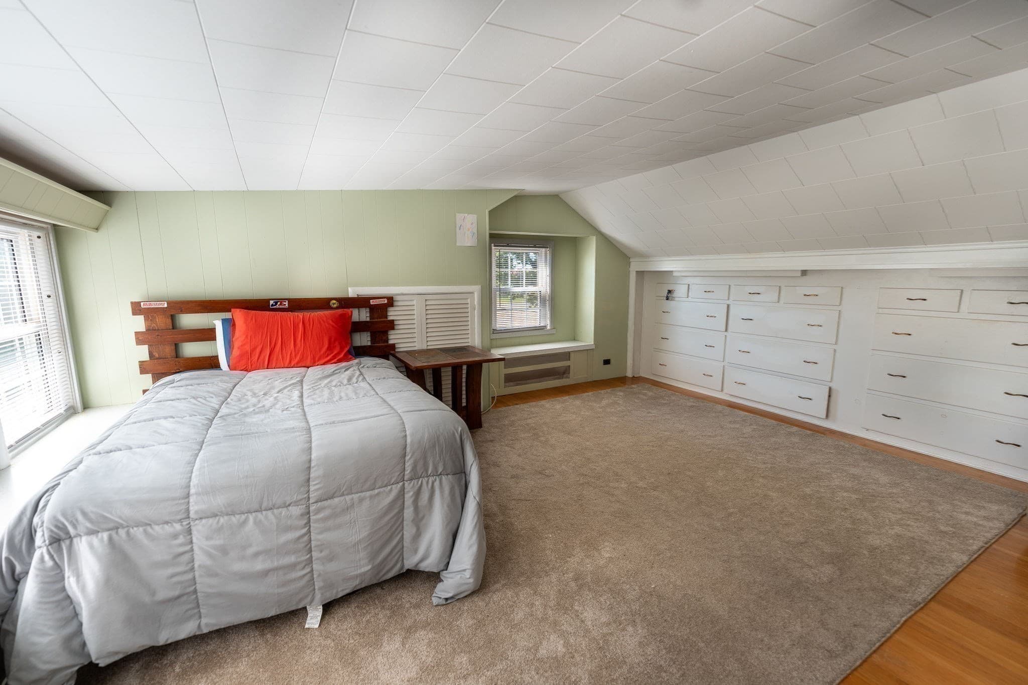 Single Family Residence at 15 Hiller Ave, Fairhaven MA 02719, photo 24 of 26