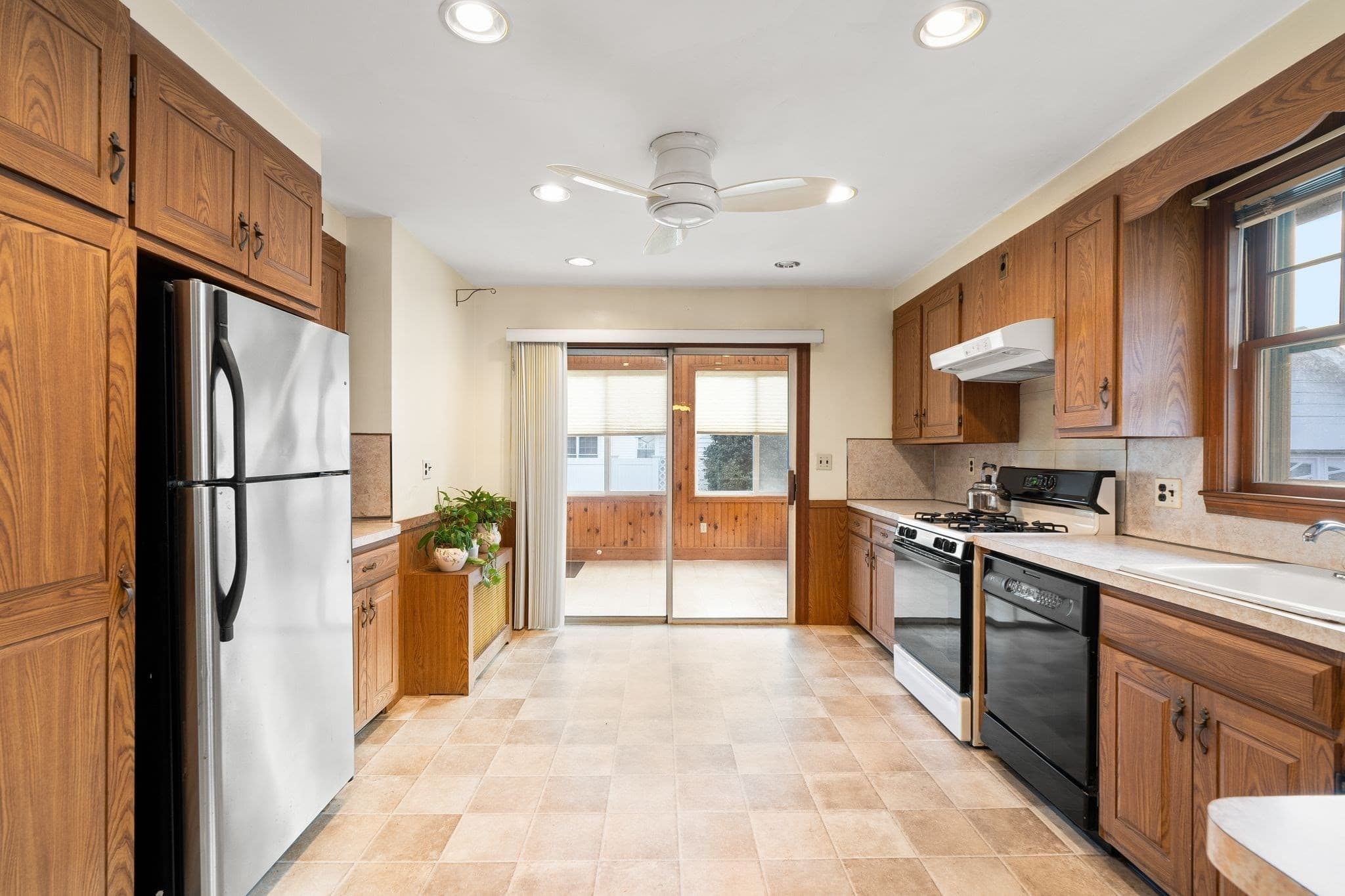 Single Family Residence at 126 Belmont Street, Quincy MA 02170, Quincy, photo 13 of 42