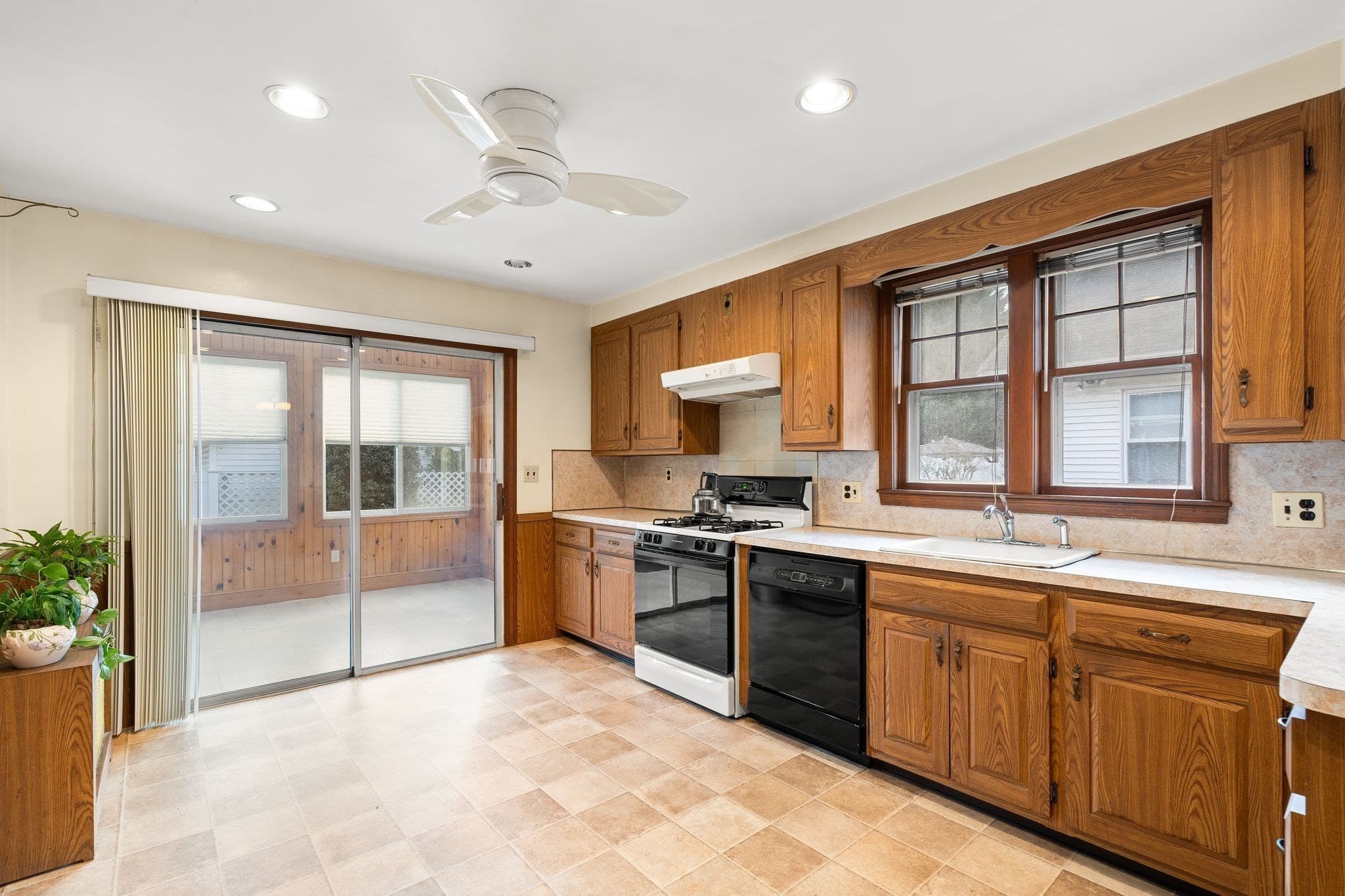 Single Family Residence at 126 Belmont Street, Quincy MA 02170, Quincy, photo 10 of 42