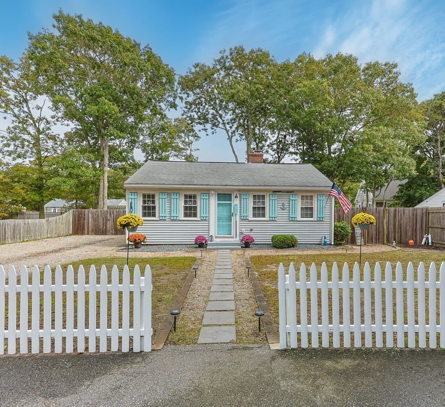16 Thatcher Rd, Yarmouth MA 02664