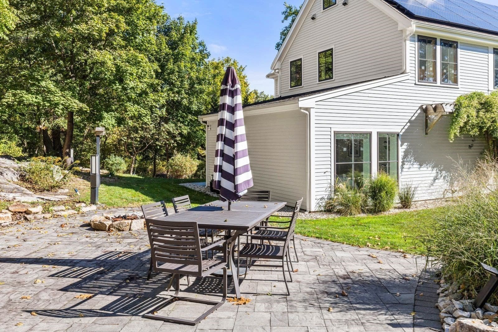 Single Family Residence at 108 Kilby St, Hingham MA 02043, Hingham, photo 24 of 30
