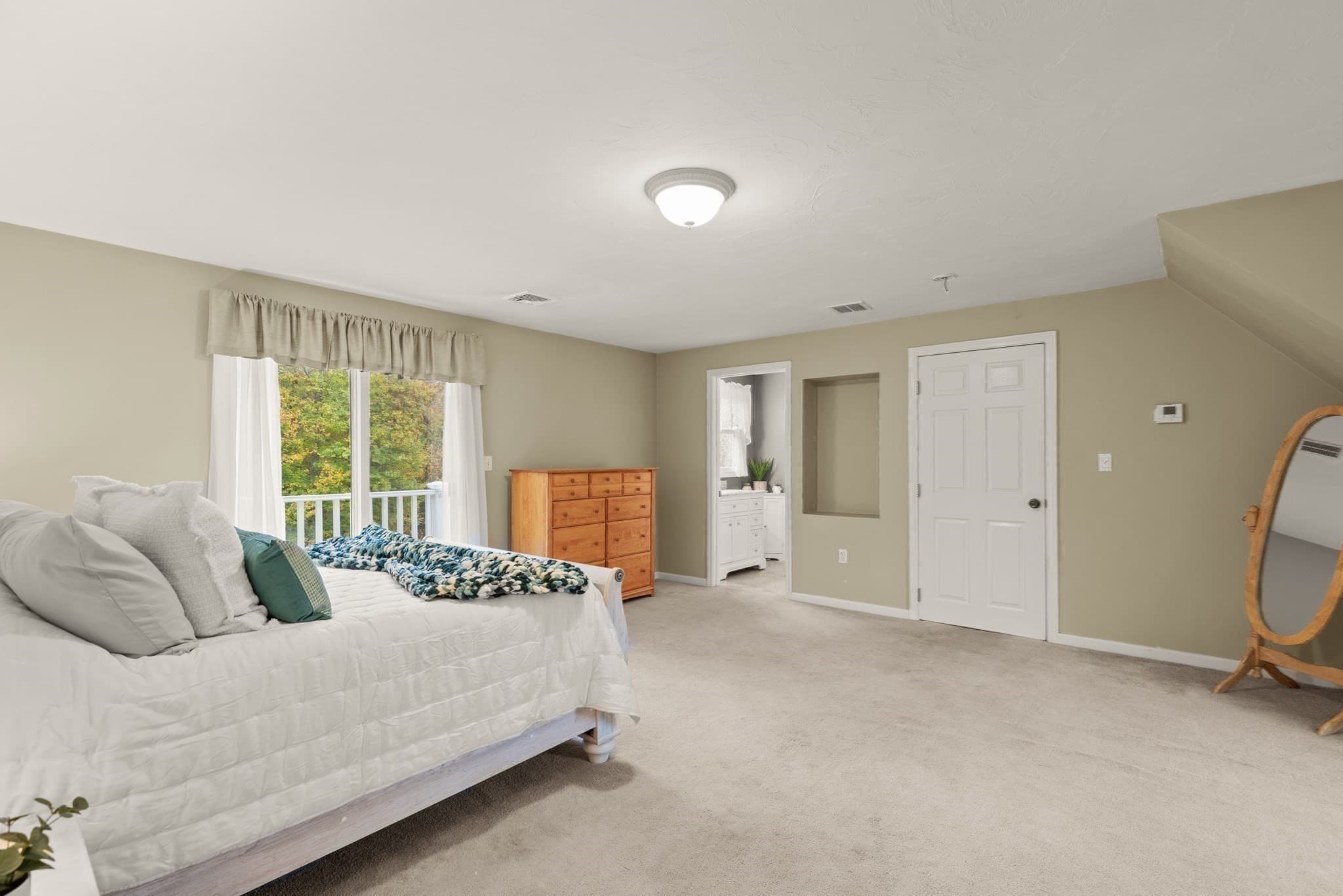 Single Family Residence at 20 Dennison Ct, Stoughton MA 02072, Stoughton, photo 15 of 29
