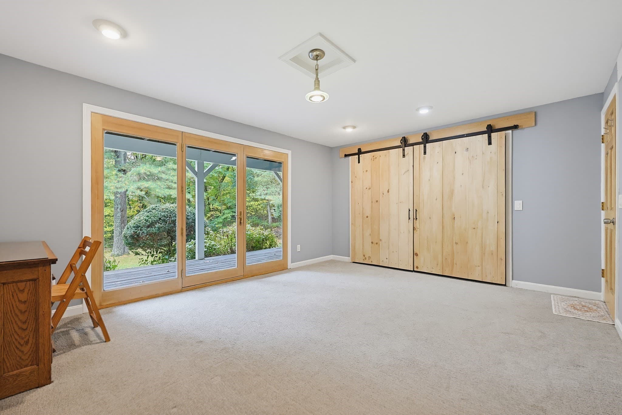 Single Family Residence at 4 Hill St, Medway MA 02053, photo 26 of 37