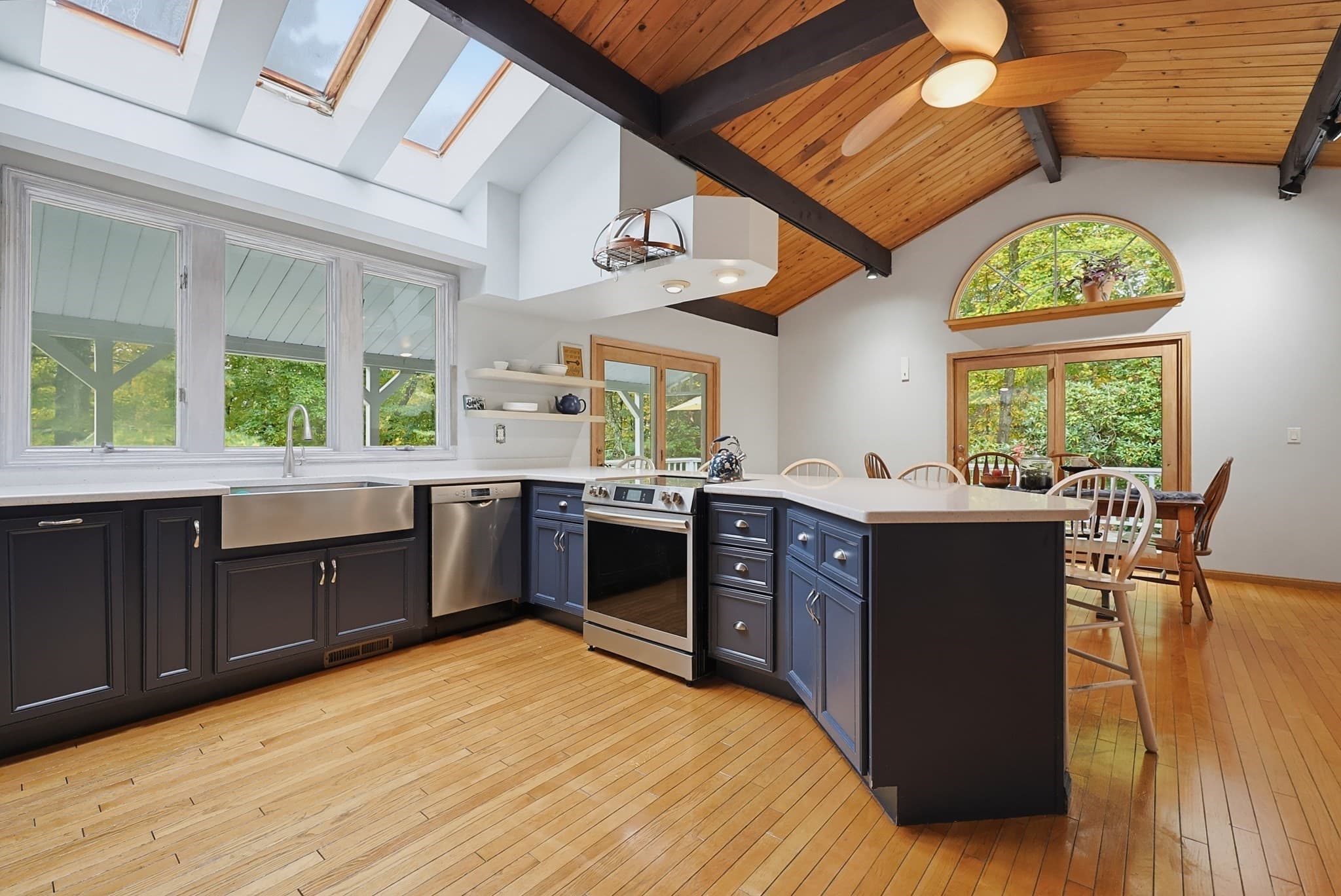 Single Family Residence at 4 Hill St, Medway MA 02053, photo 5 of 37