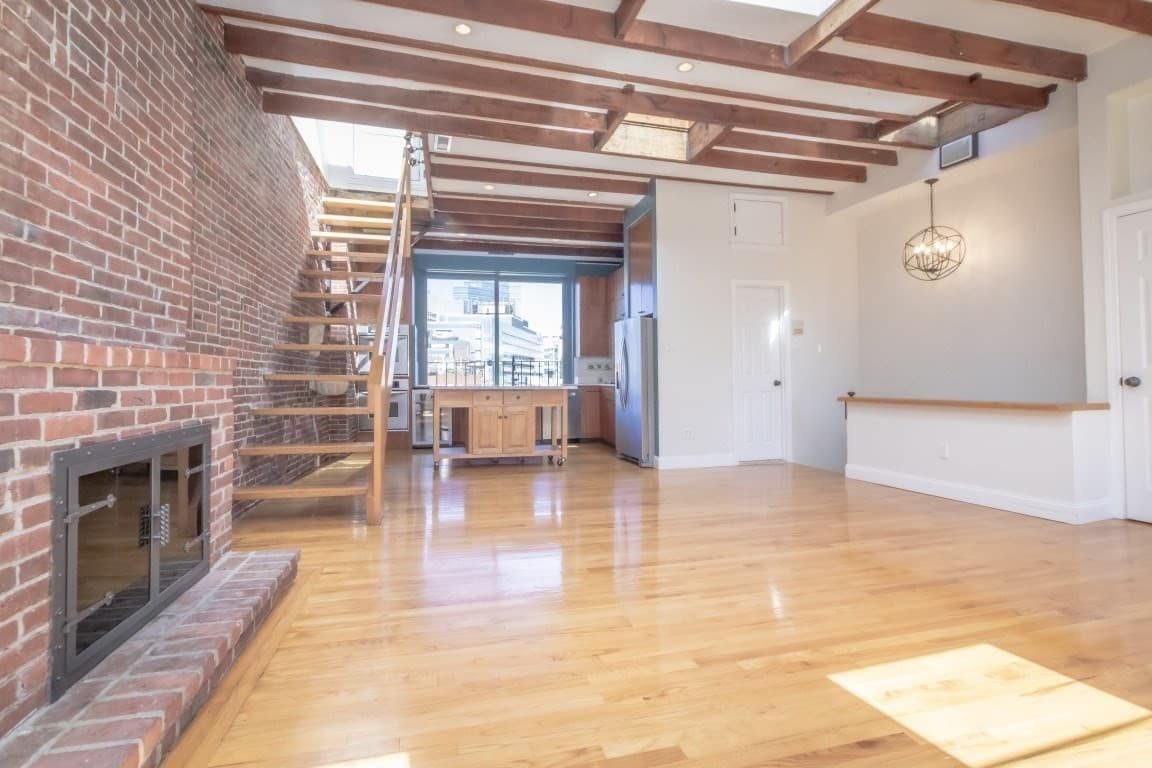 Condominium at 87 Revere St # 3, Boston MA 02114, Boston, photo 6 of 18