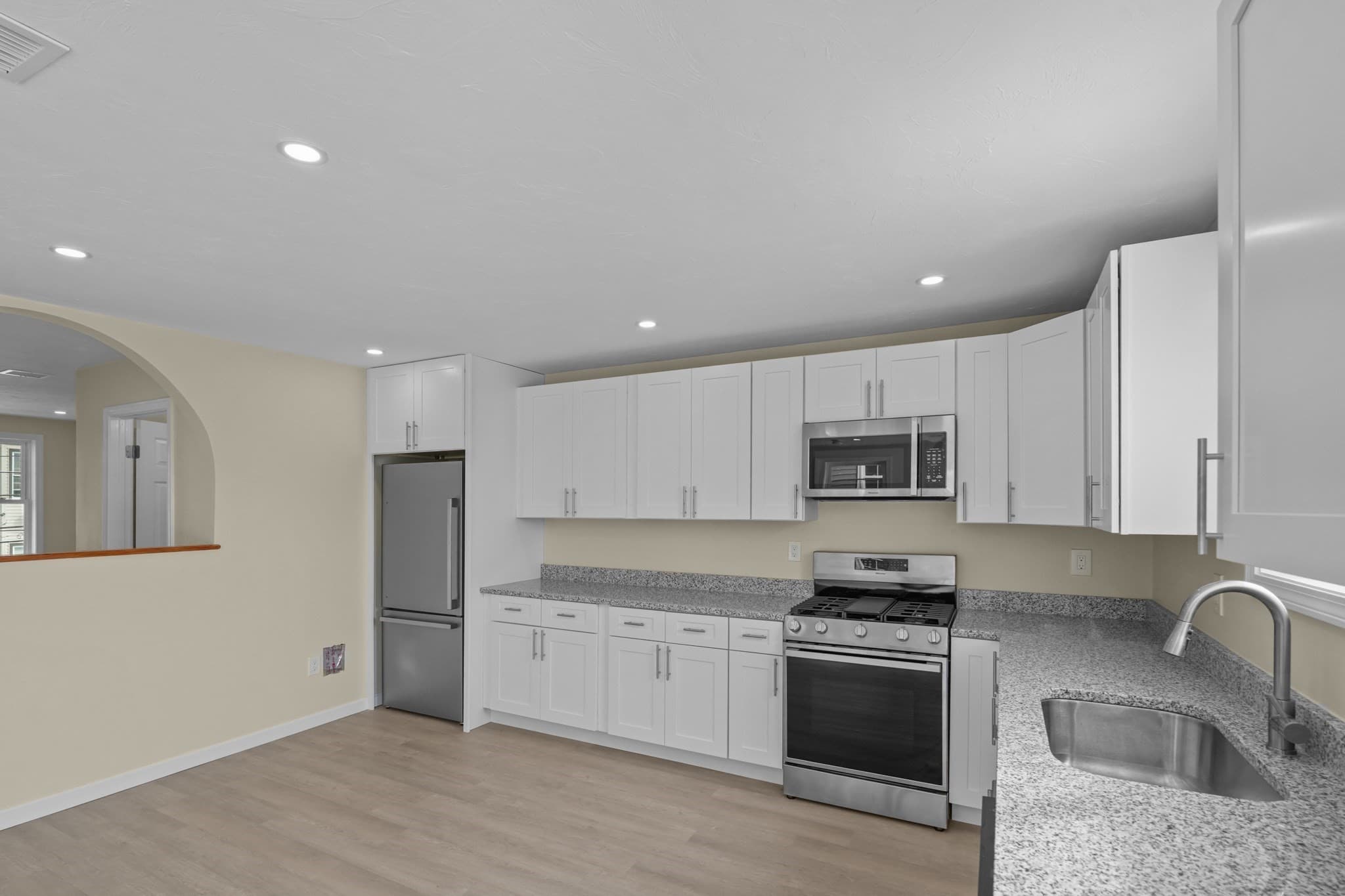 Condominium at 25 Lebanon St # D, Fall River MA 02723, photo 2 of 23