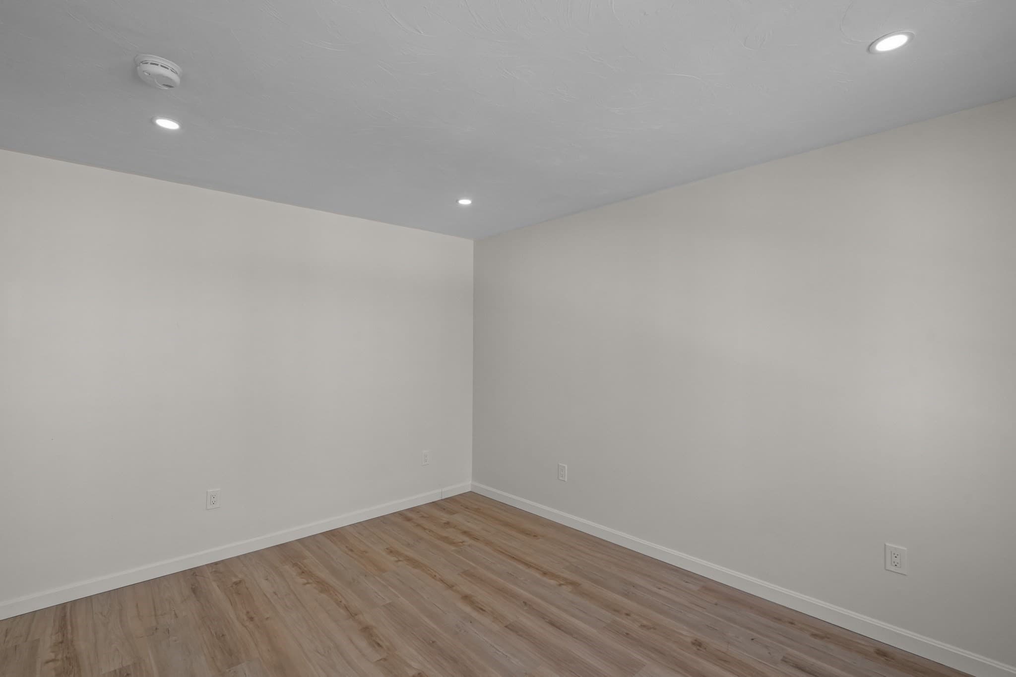 Condominium at 25 Lebanon St # D, Fall River MA 02723, photo 14 of 23