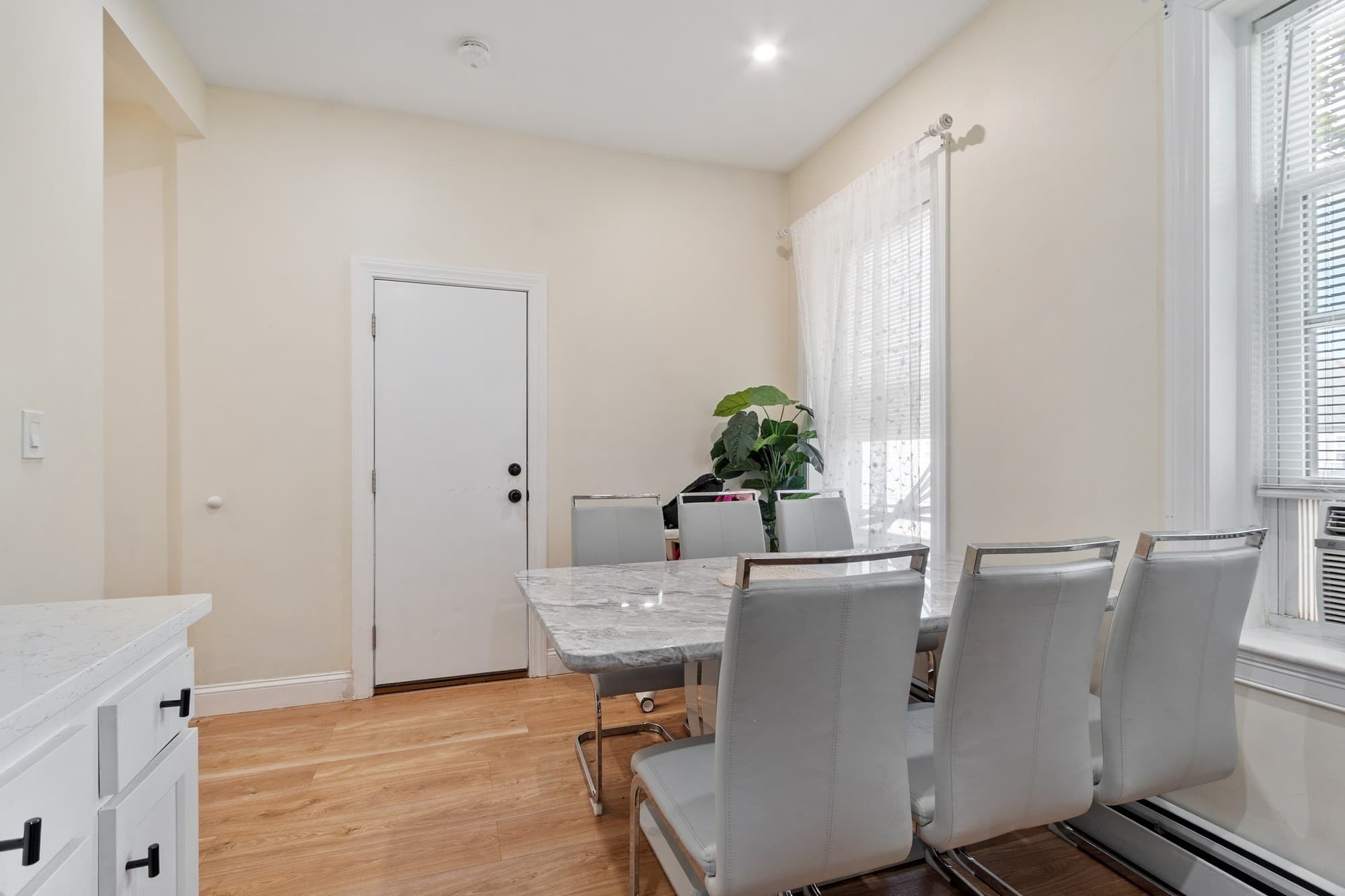 4 Family at 64 Seaver, Boston MA 02119, Boston, photo 9 of 20